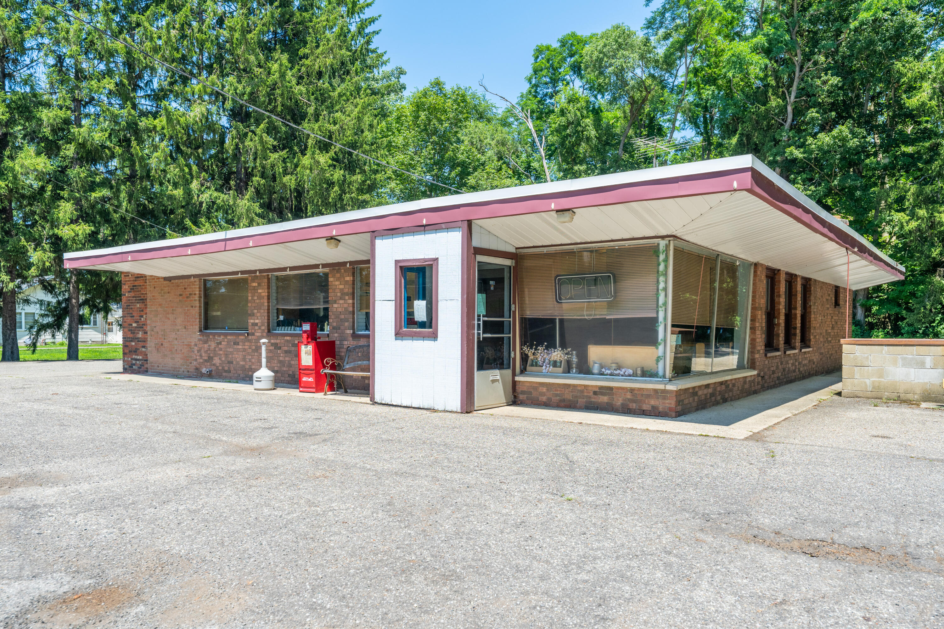 9675 Old Us-31 Berrien Springs MI 49103