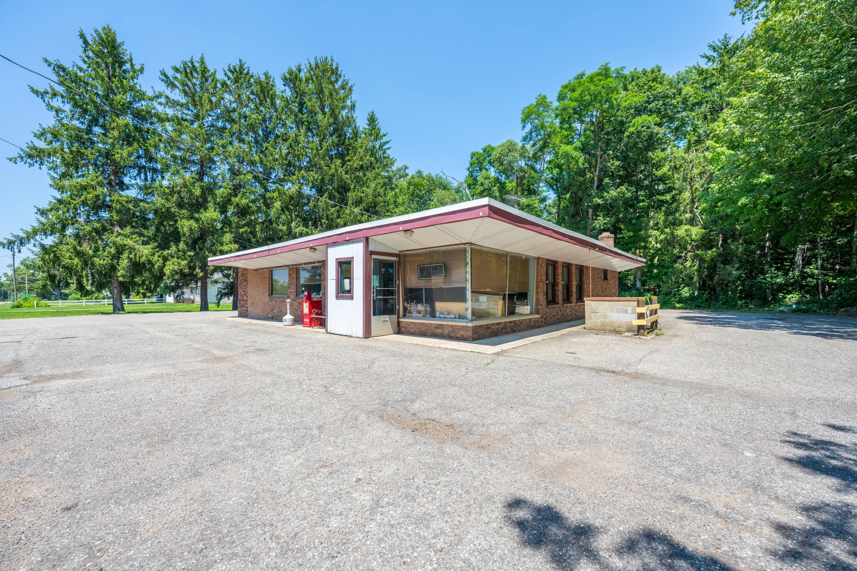 9675 Old Us-31 Berrien Springs MI 49103
