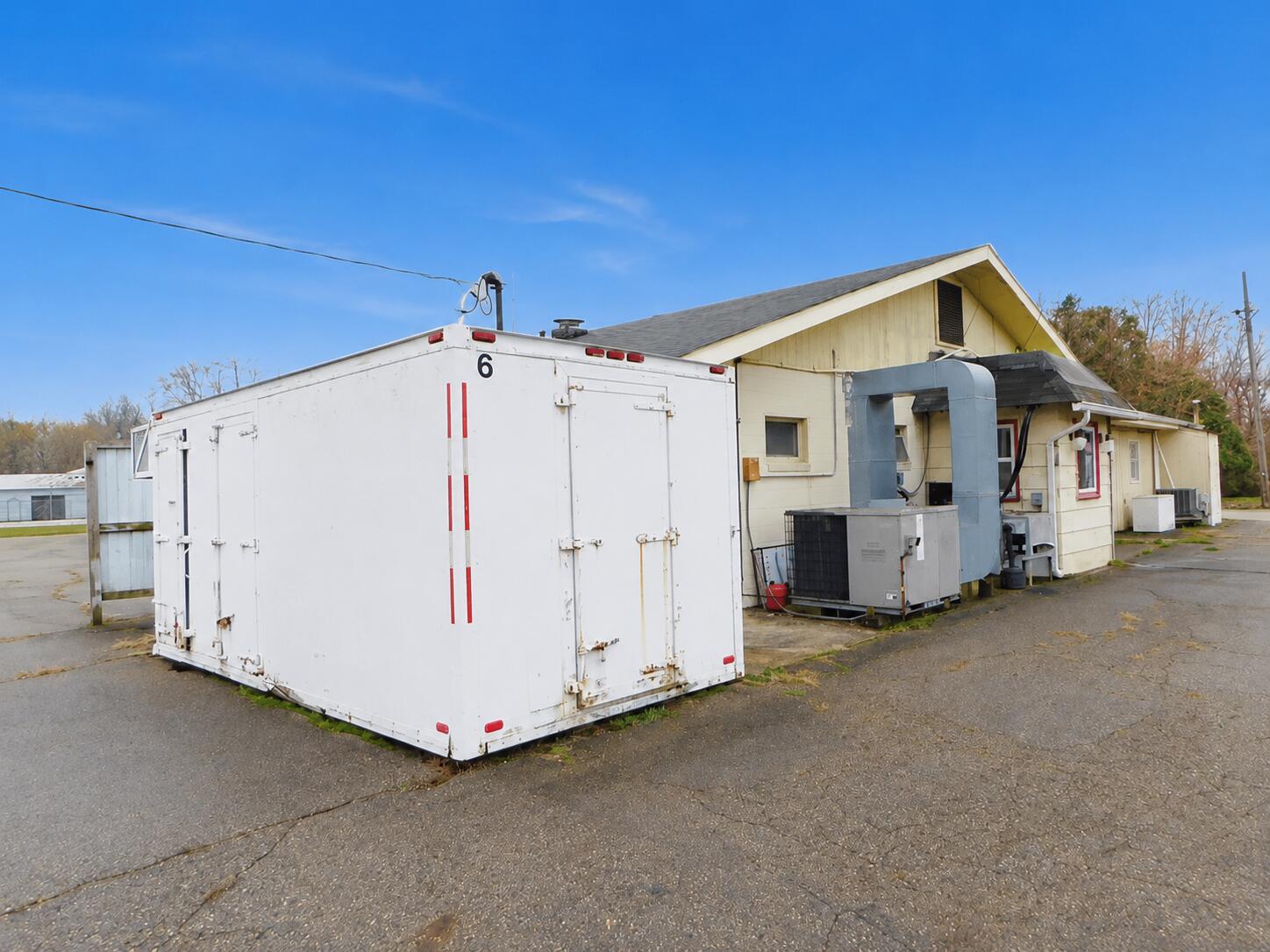 28102 M-152 Dowagiac MI 49047