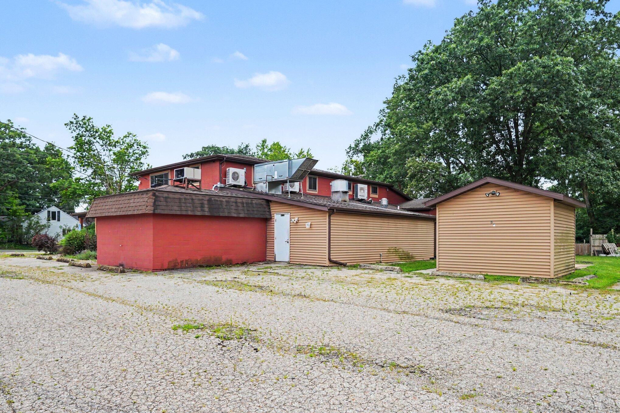 25020 May Street Edwardsburg MI 49112