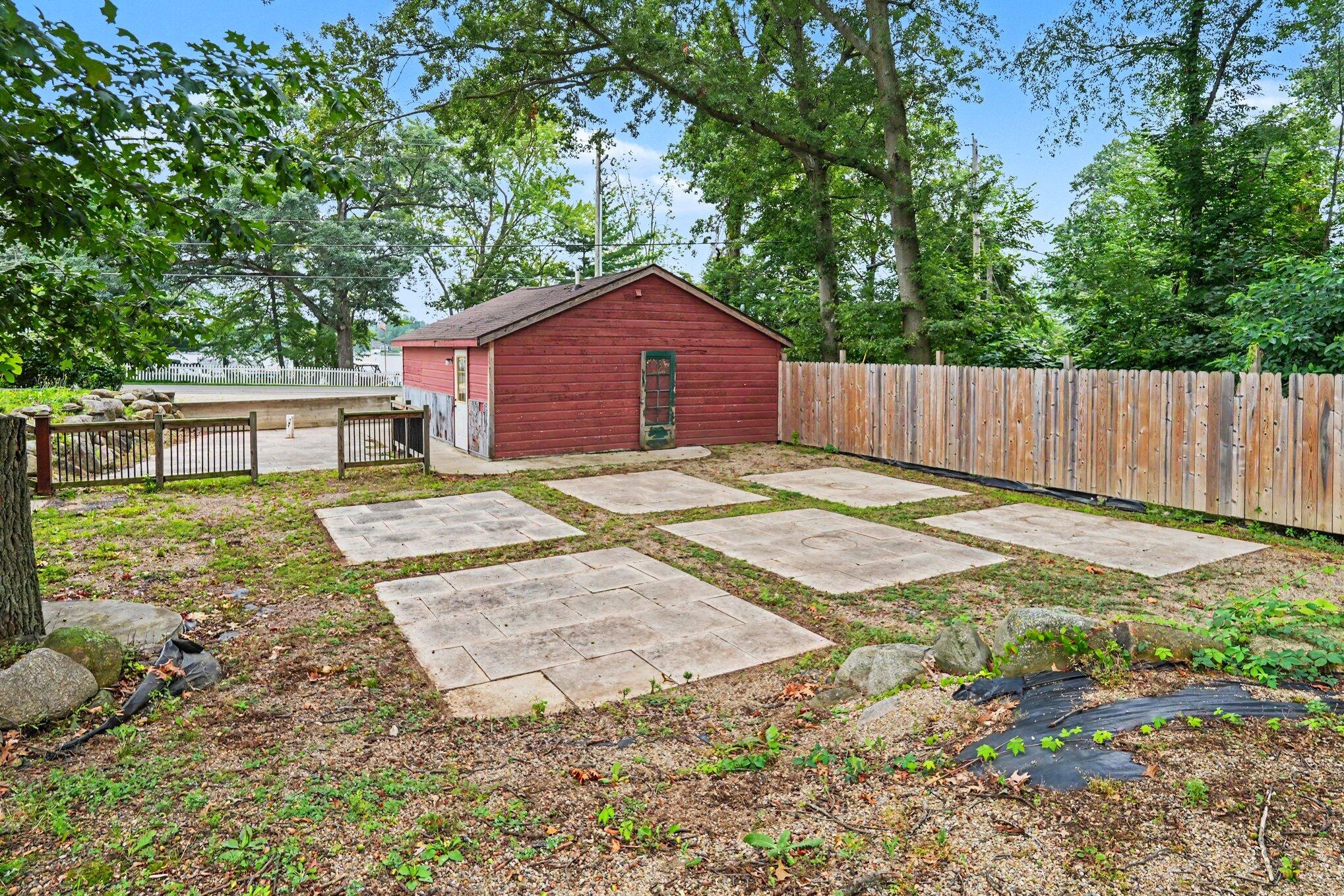 25020 May Street Edwardsburg MI 49112