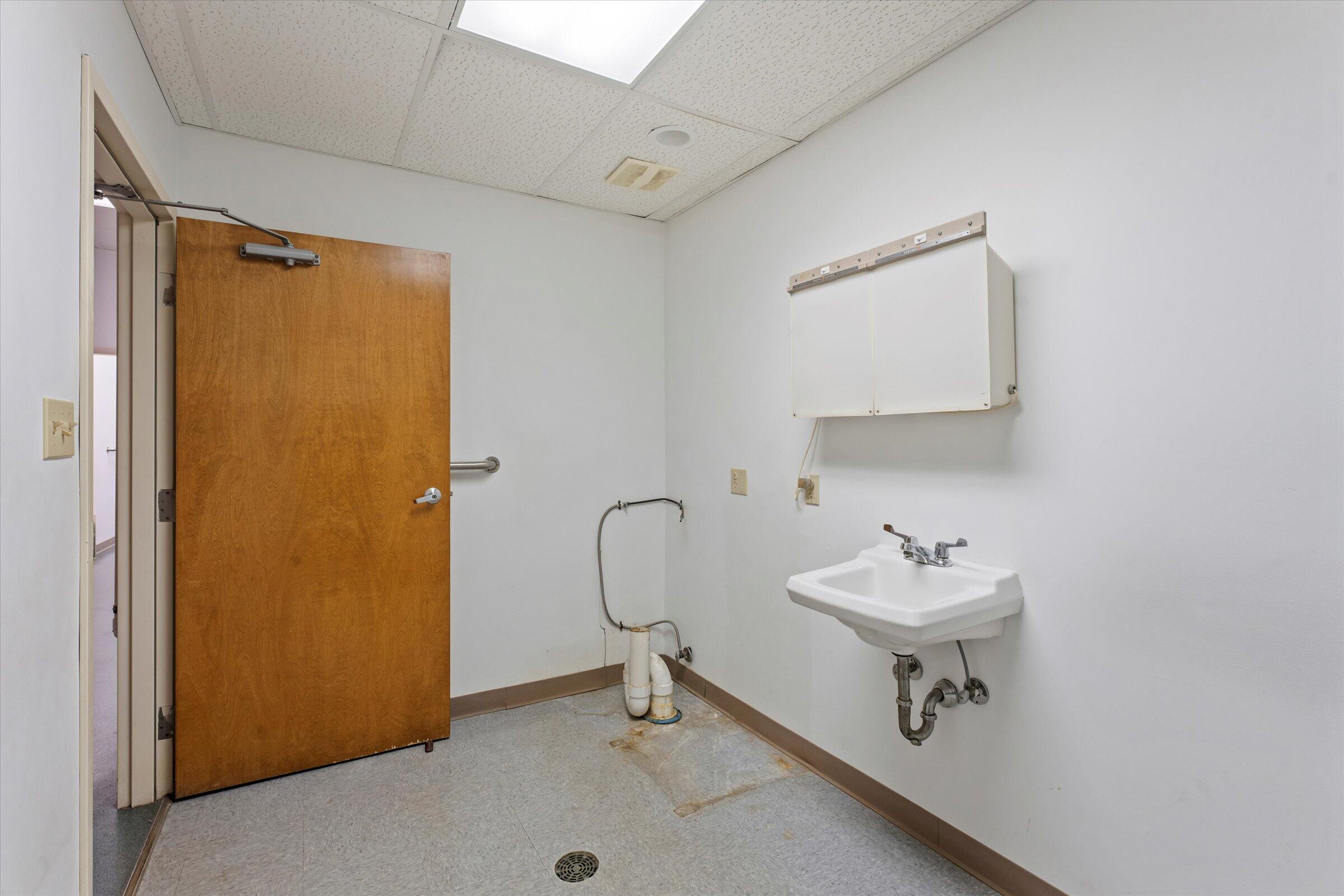 26285 East Shore Drive Edwardsburg MI 49112