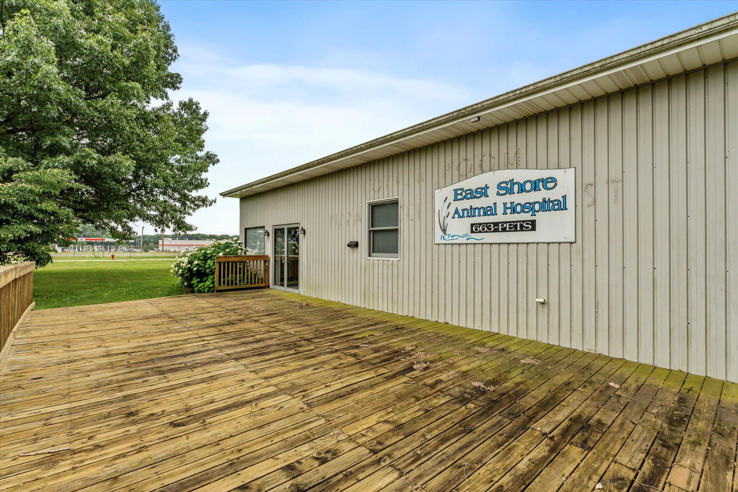 26285 East Shore Drive Edwardsburg MI 49112