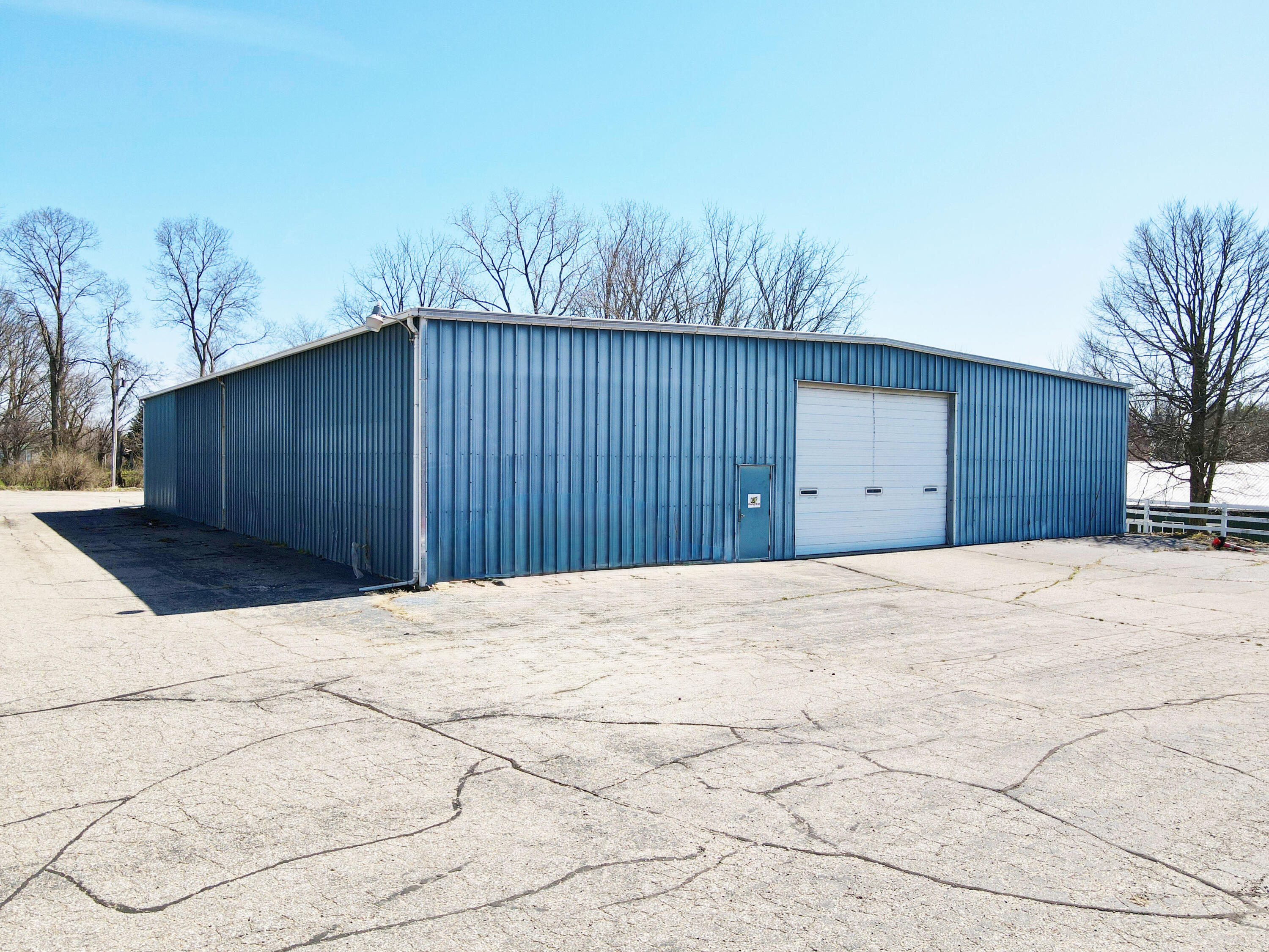 986 E State Street Cassopolis MI 49031