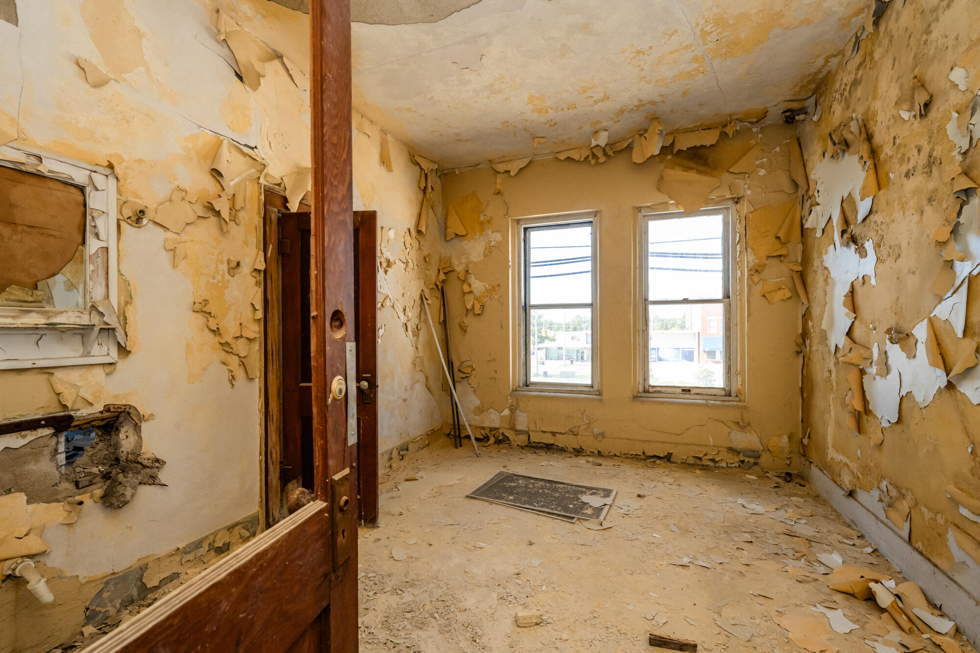 93 W Wall Street Benton Harbor MI 49022
