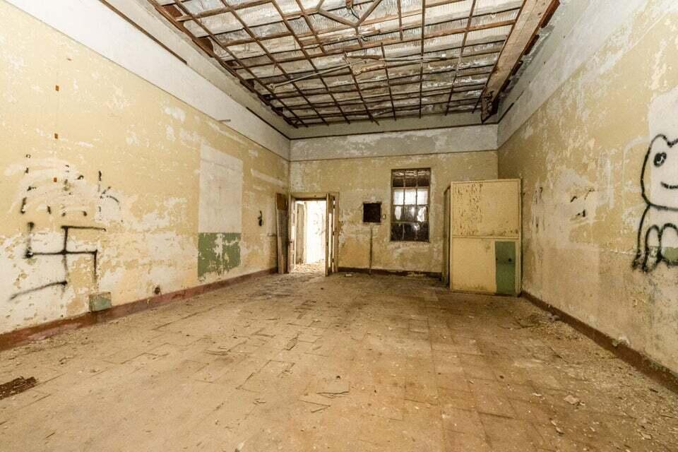 93 W Wall Street Benton Harbor MI 49022