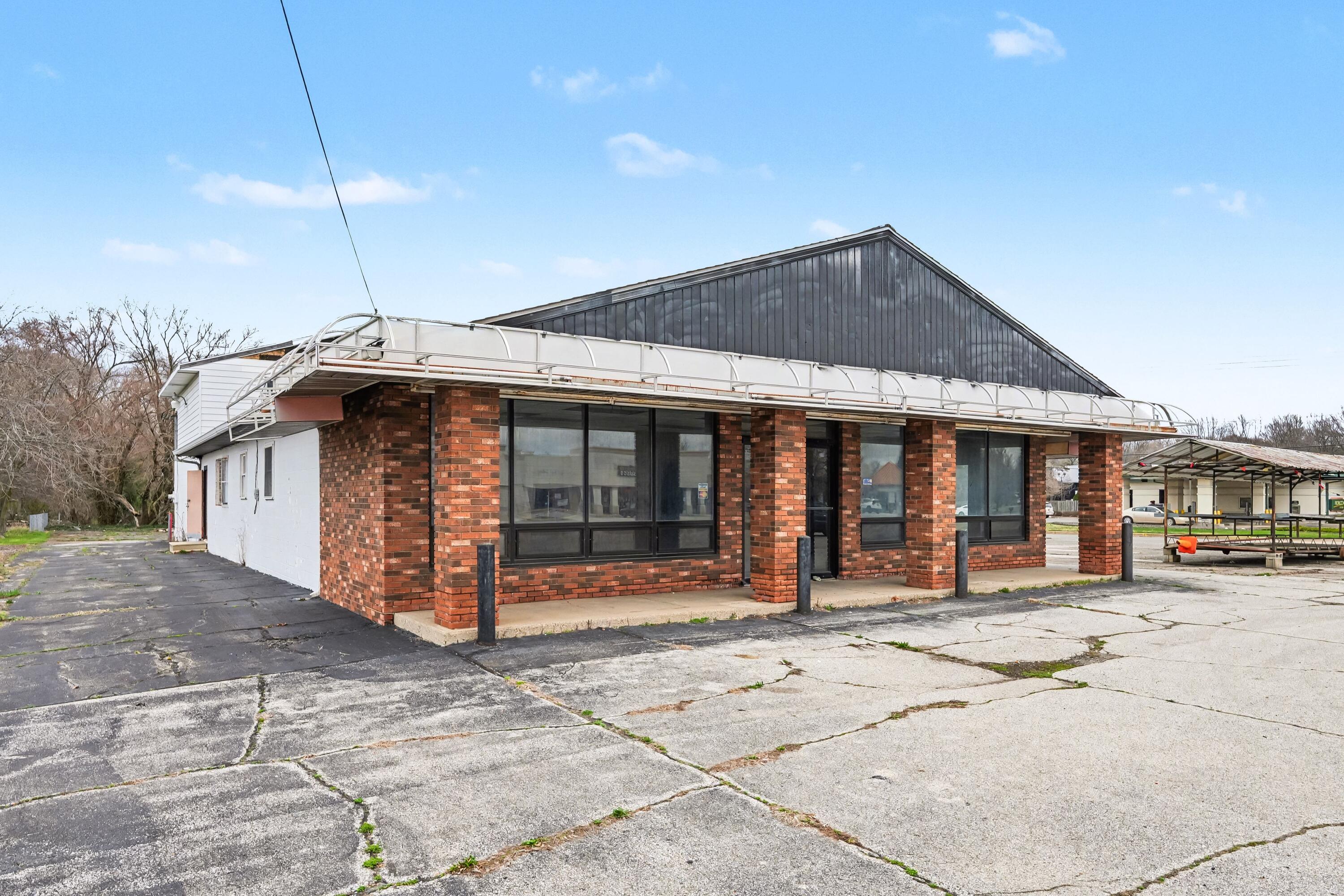 1015 E Napier Avenue Benton Harbor MI 49022