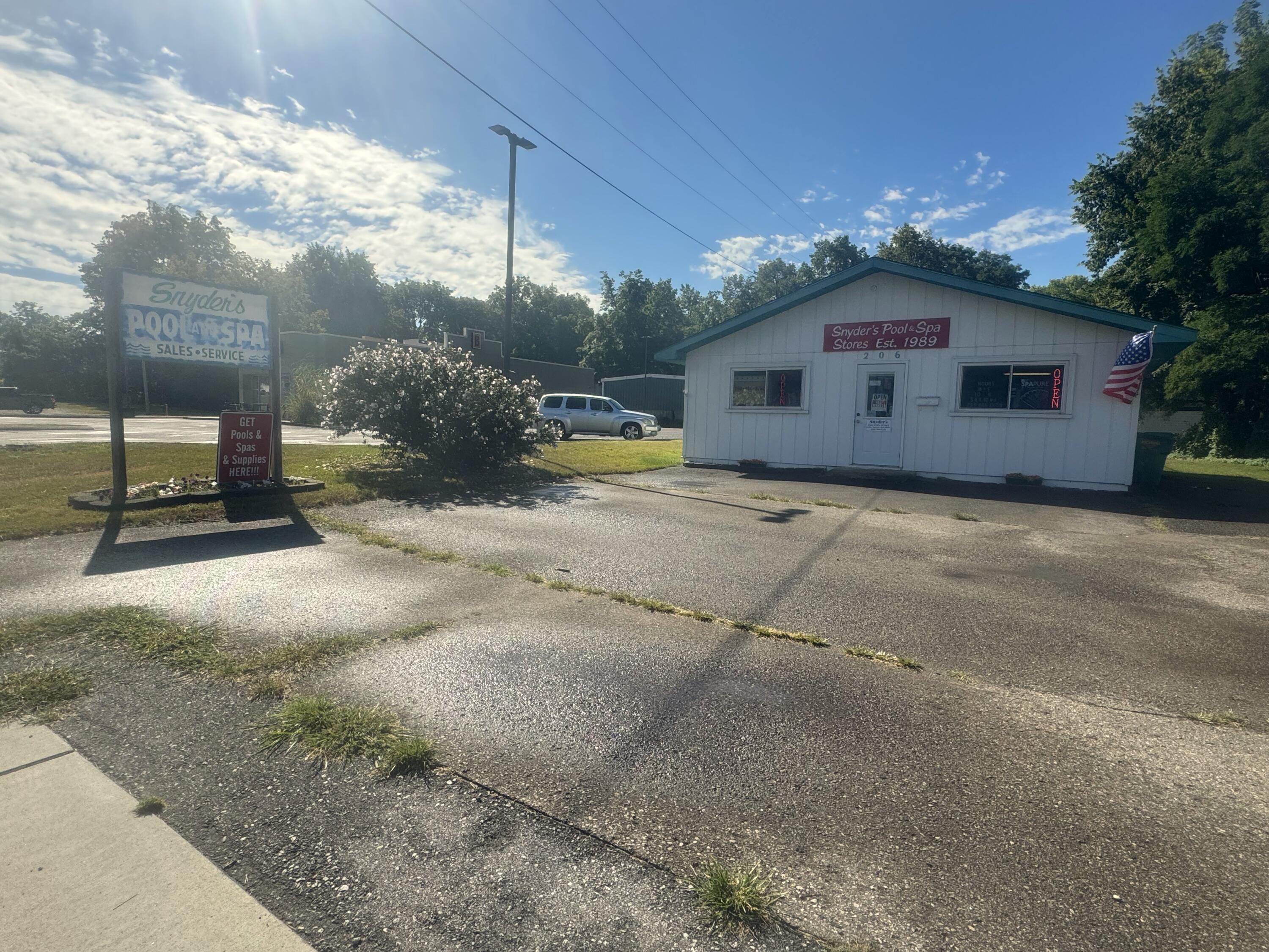 206 E State Street Cassopolis MI 49031