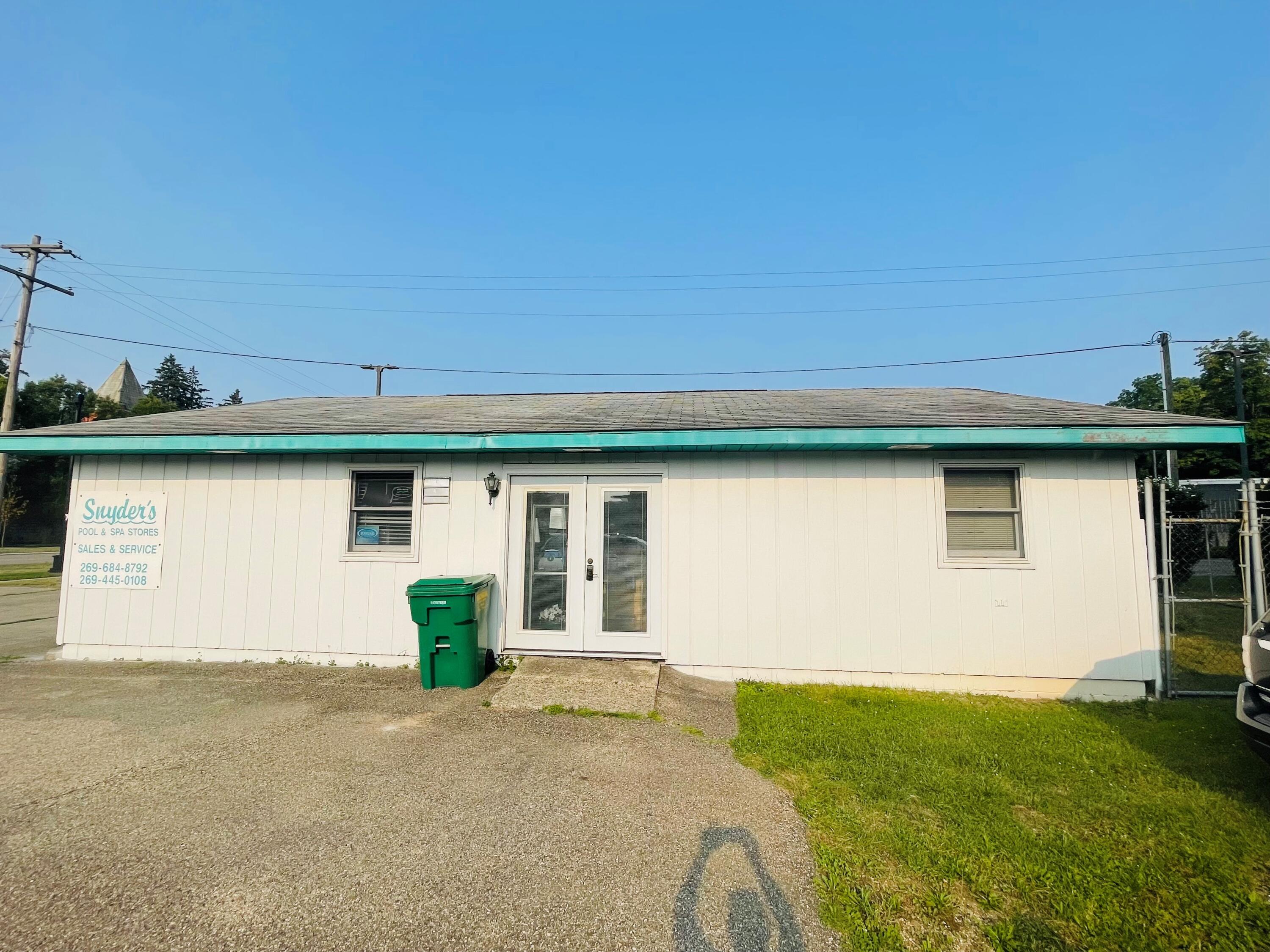 206 E State Street Cassopolis MI 49031