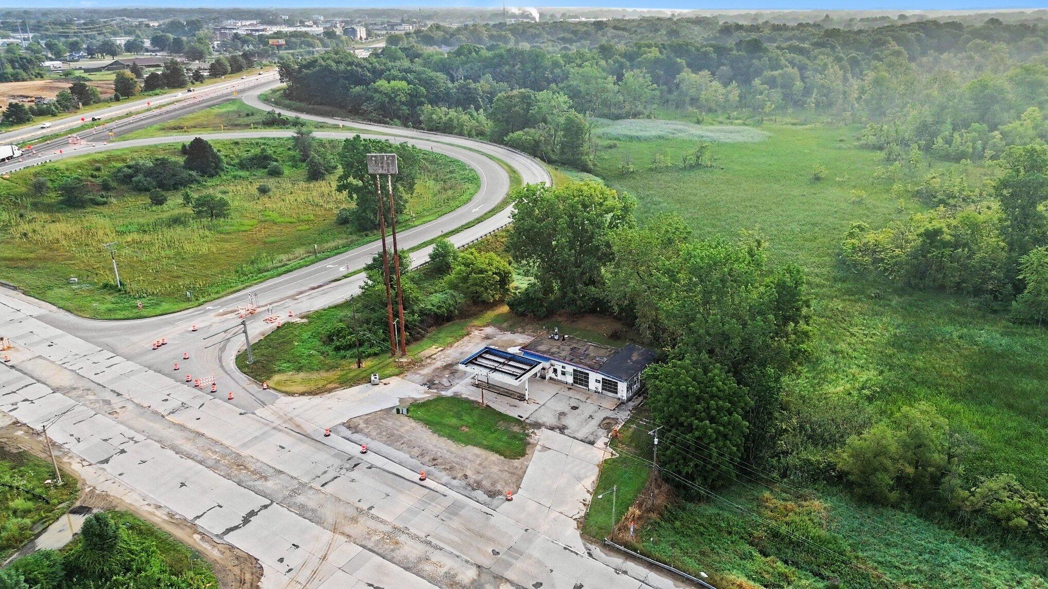 2861 M-139 Benton Harbor MI 49022