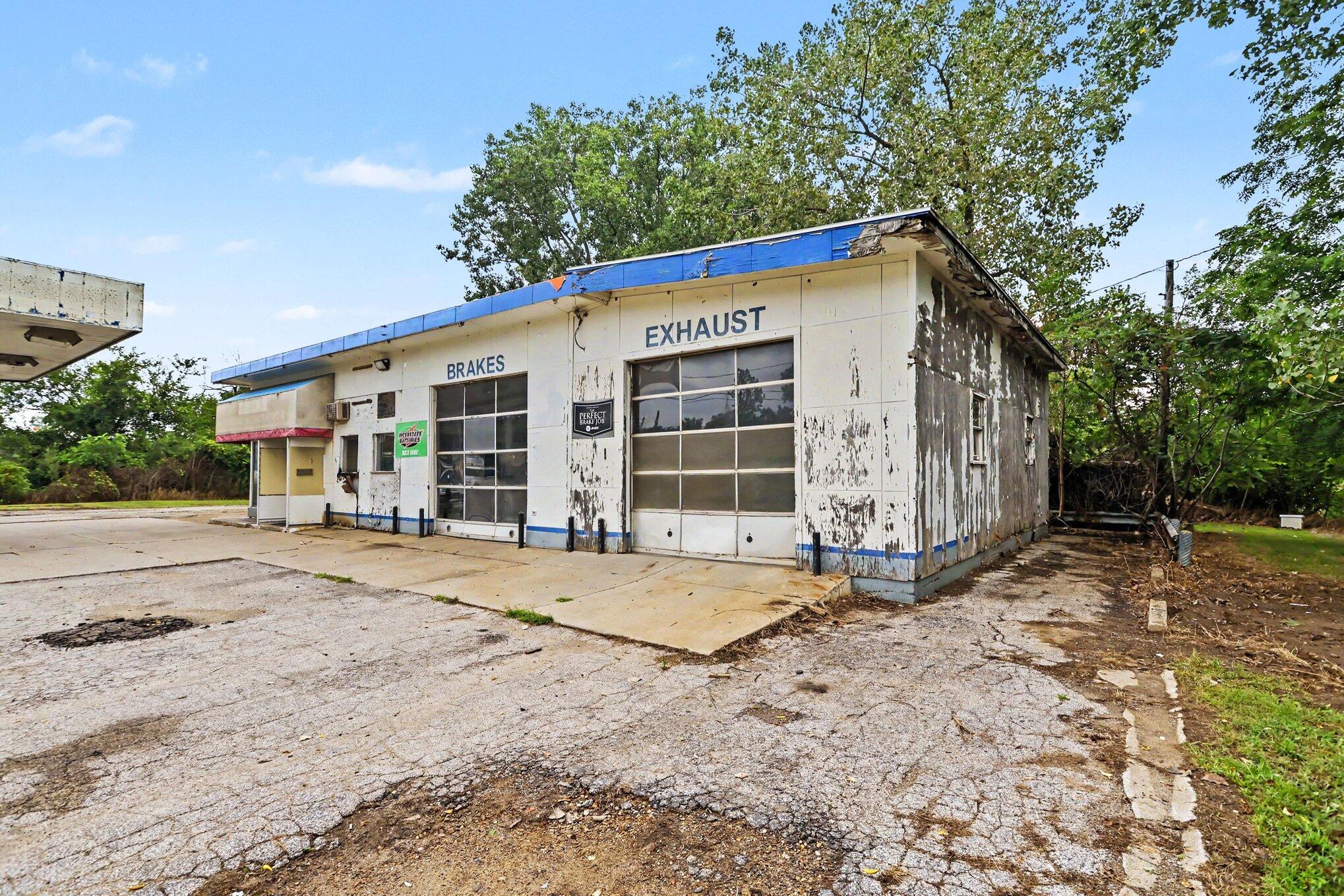 2861 M-139 Benton Harbor MI 49022