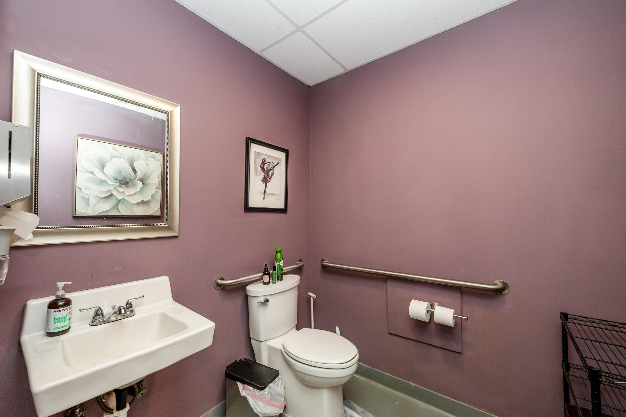 641 S Crystal Avenue Benton Harbor MI 49022