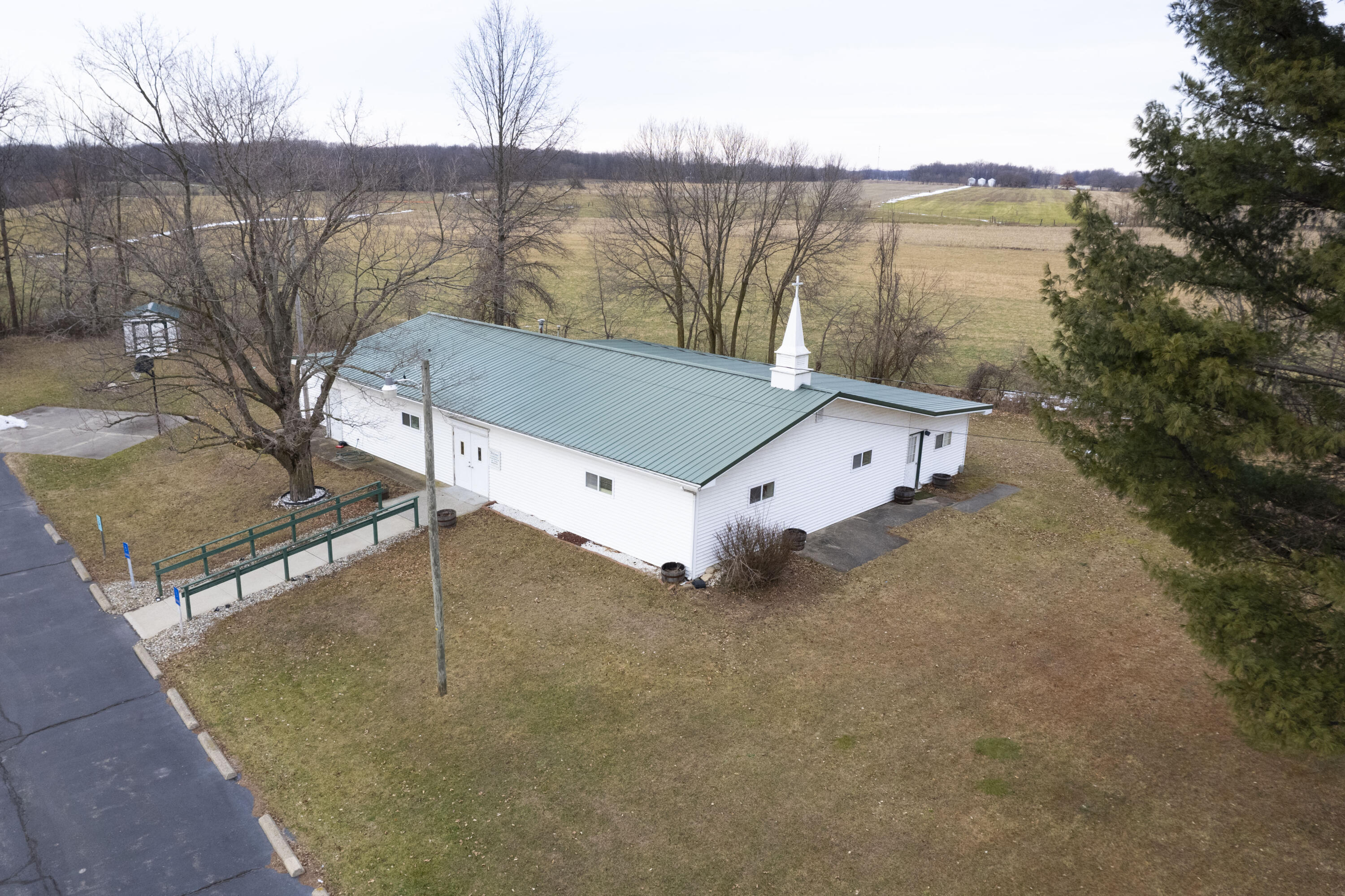 64016 M 62 Cassopolis MI 49031