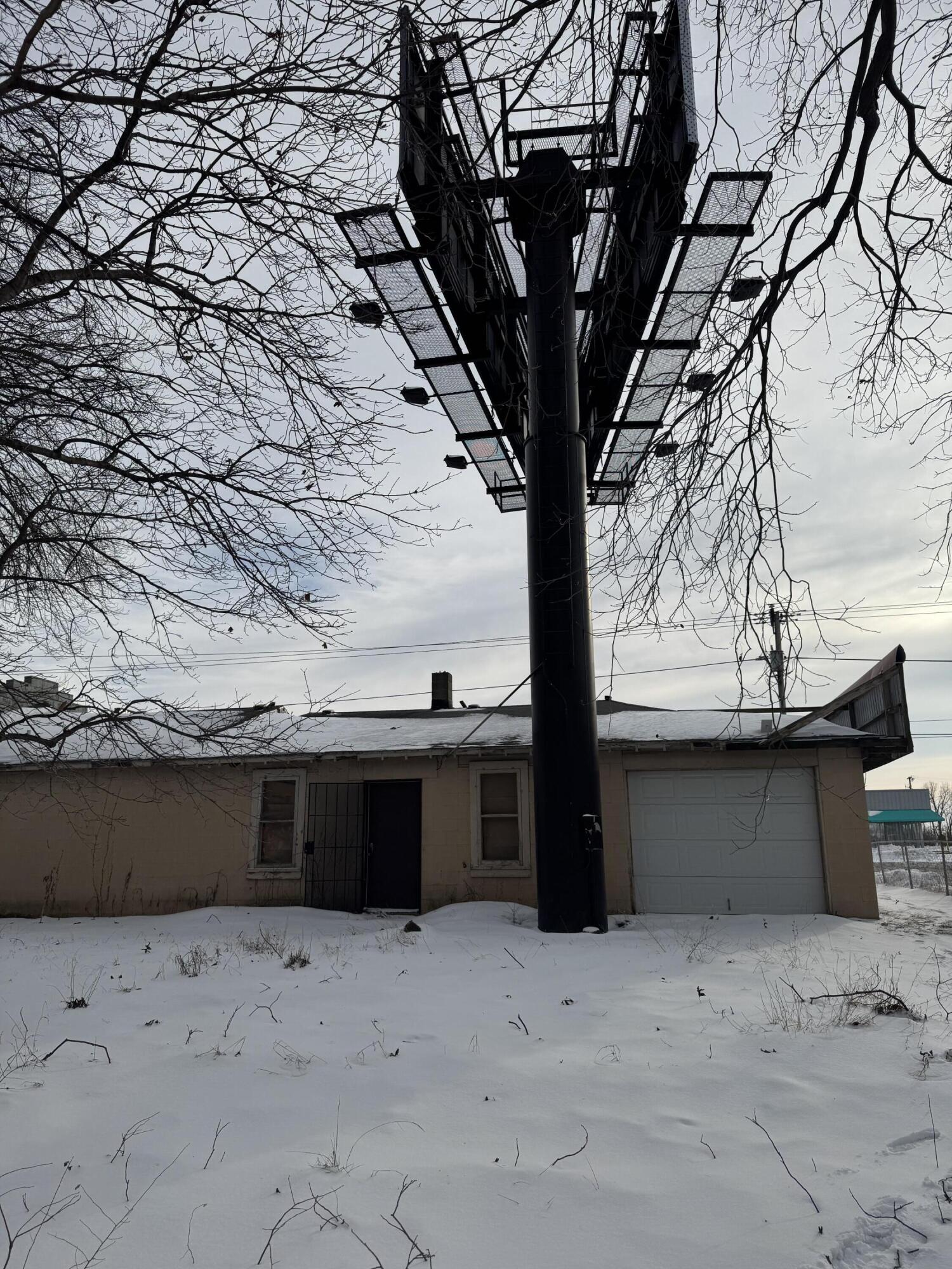 1175 E Napier Avenue Benton Harbor MI 49022