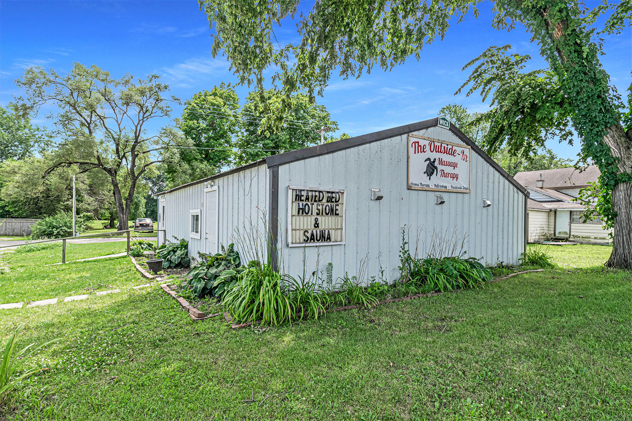 69213 M-62 Edwardsburg MI 49112