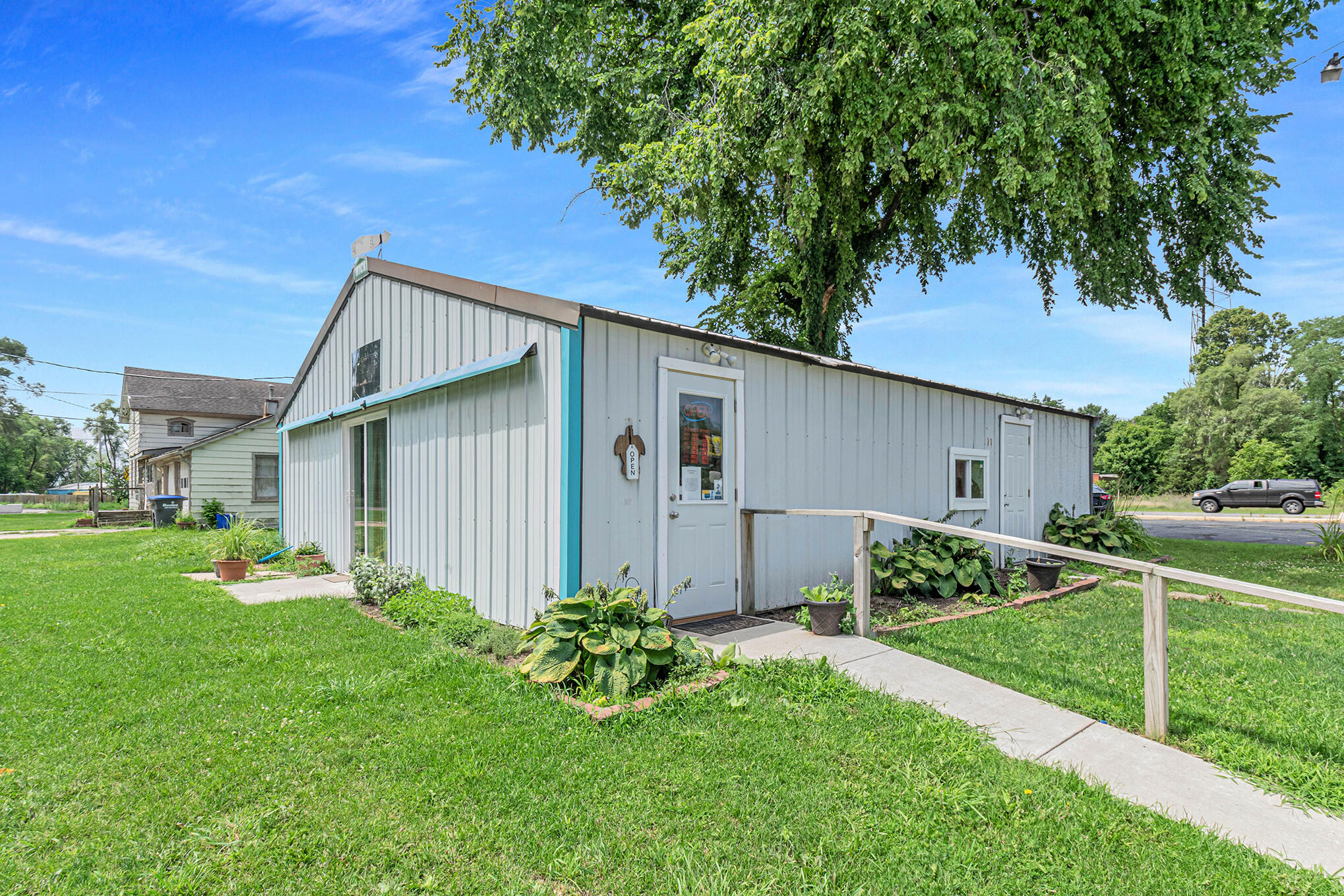 69213 M-62 Edwardsburg MI 49112