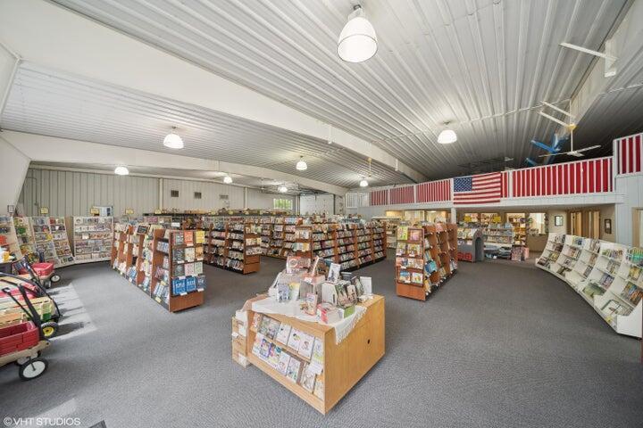 15437 Red Bud Trail N Buchanan MI 49107