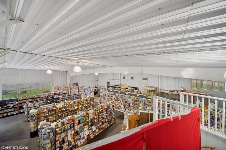 15437 Red Bud Trail N Buchanan MI 49107