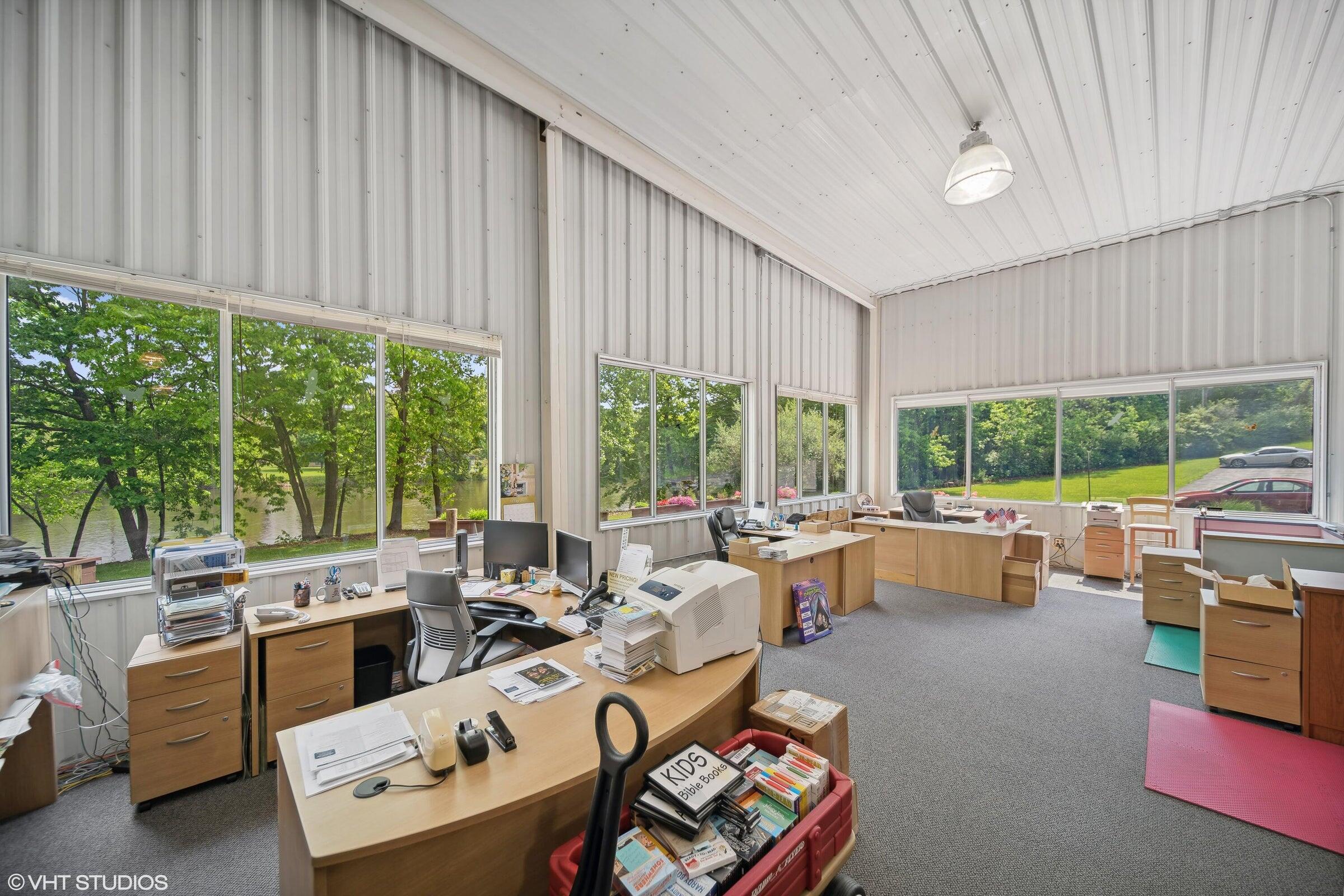 15437 Red Bud Trail N Buchanan MI 49107