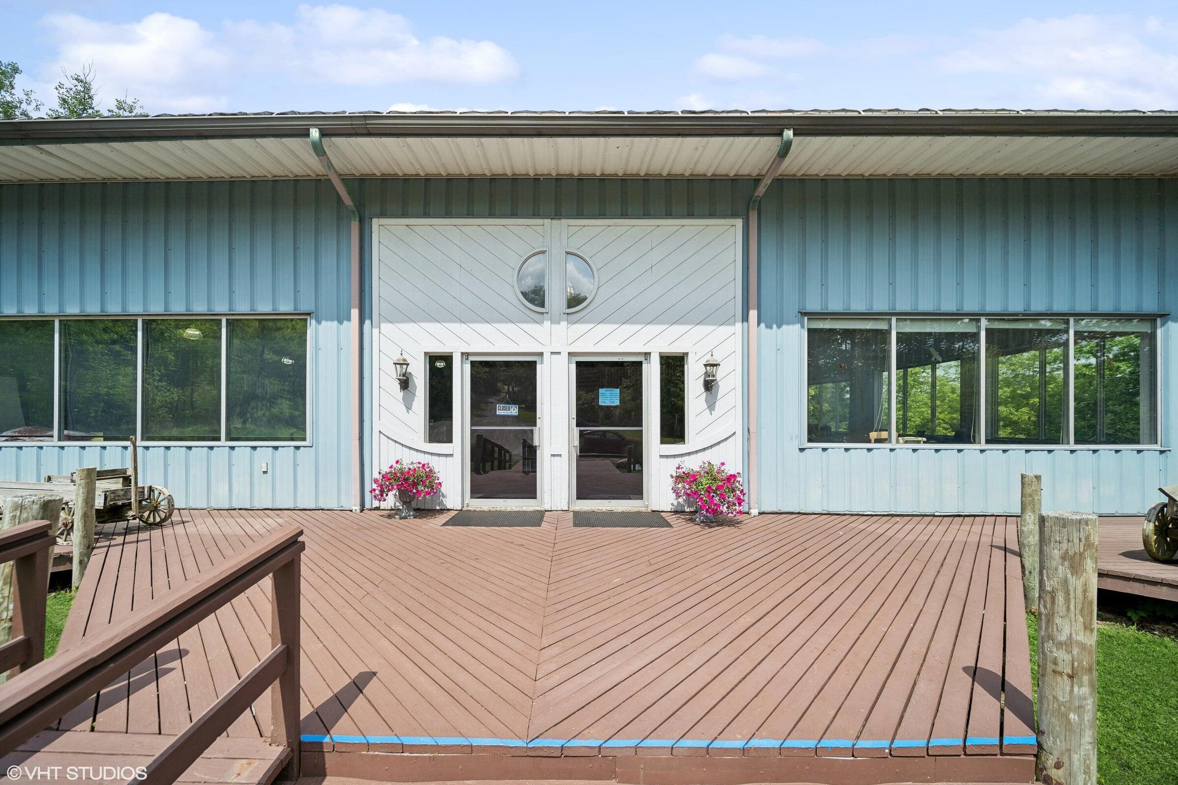 15437 Red Bud Trail N Buchanan MI 49107