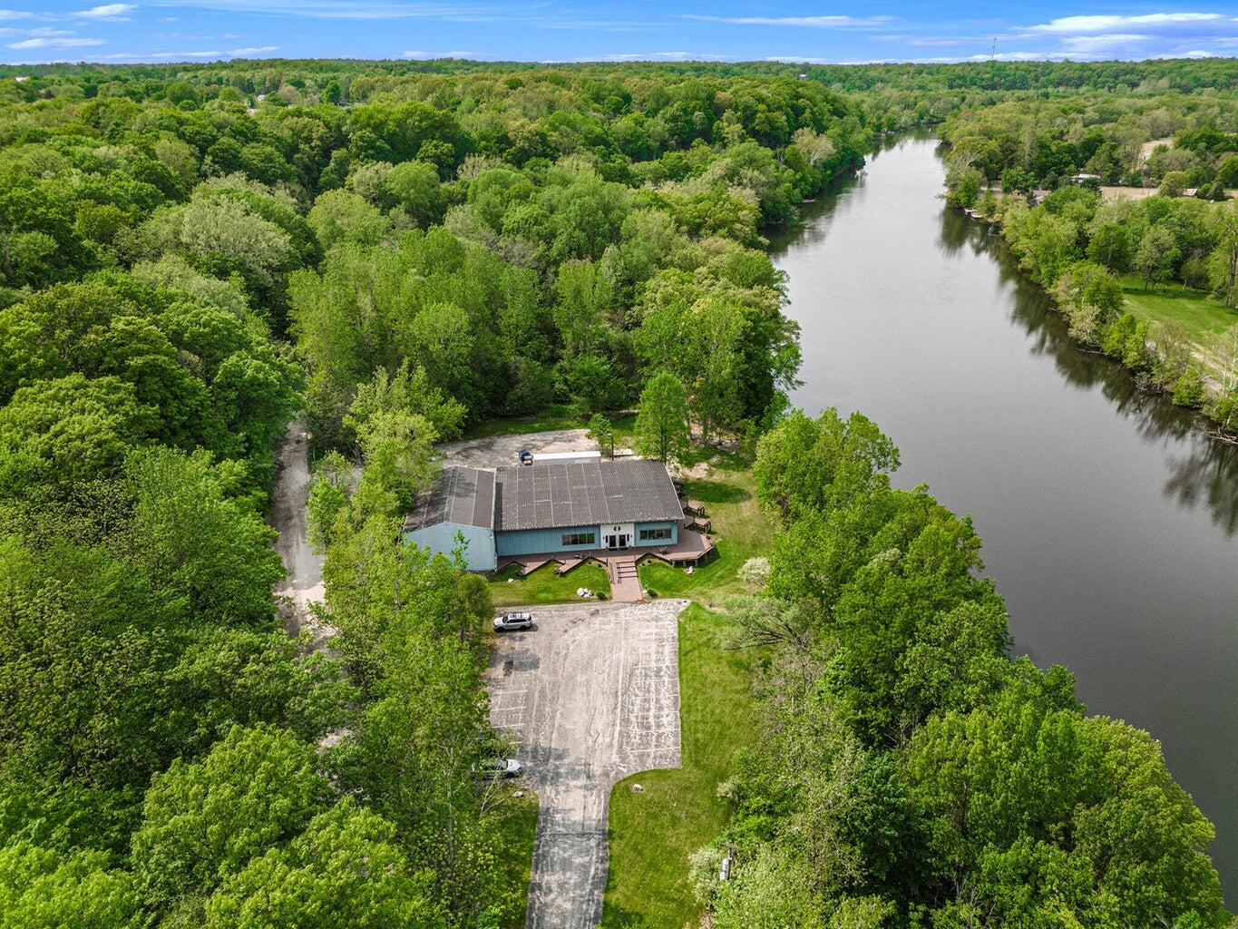 15437 Red Bud Trail N Buchanan MI 49107
