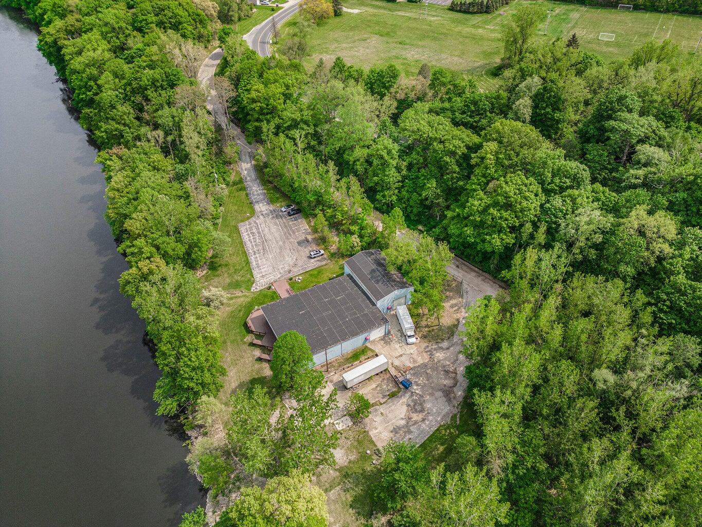 15437 Red Bud Trail N Buchanan MI 49107
