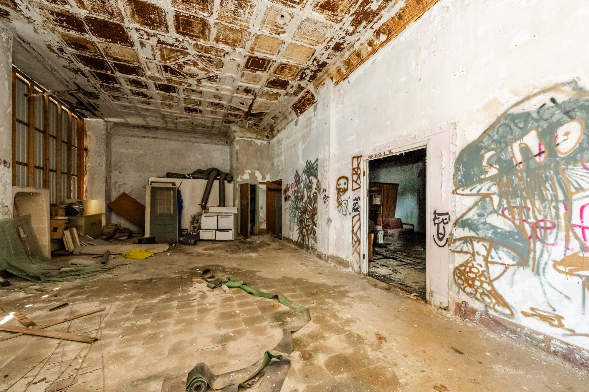 93 W Wall Street Benton Harbor MI 49022