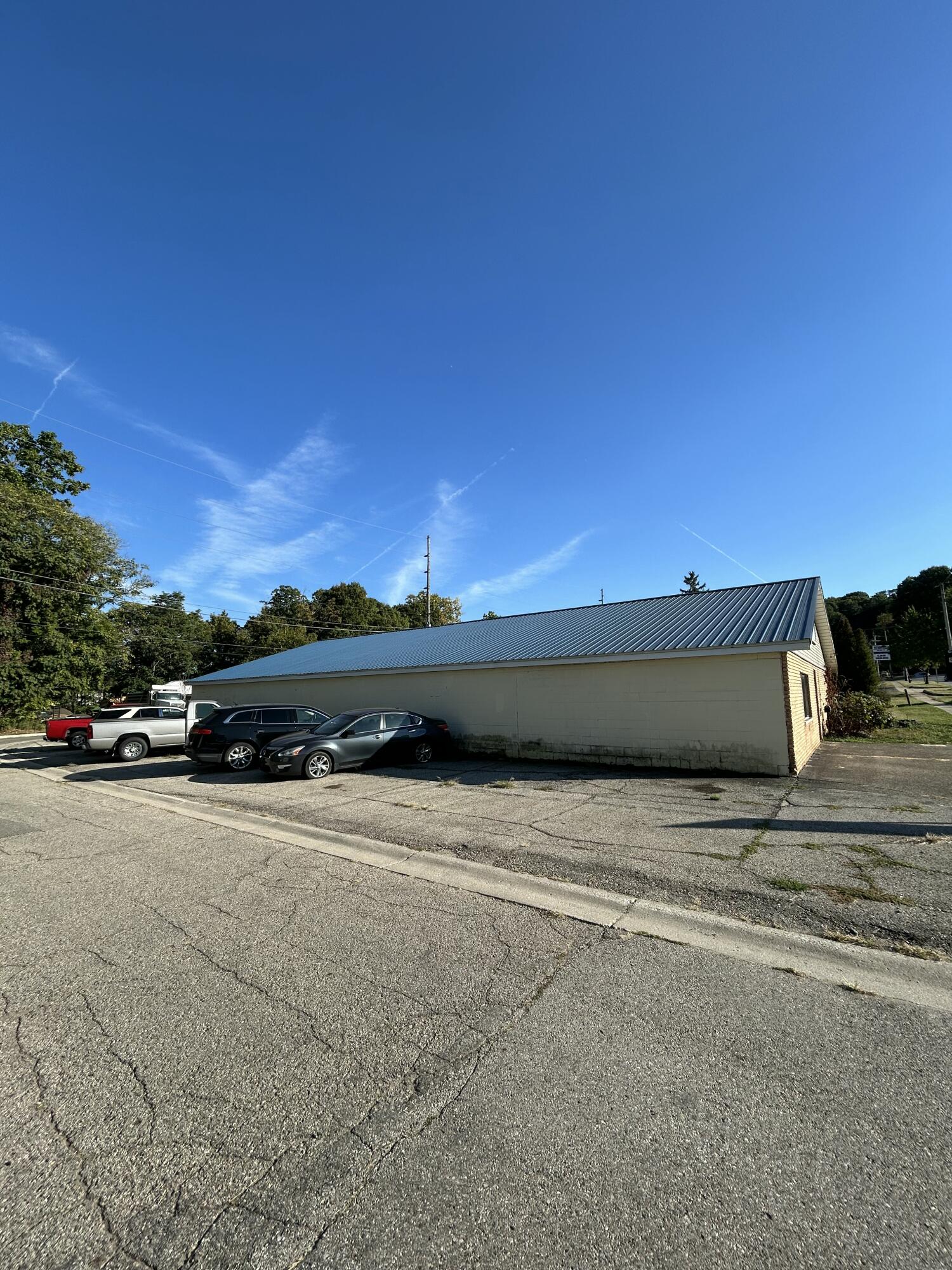 701 S Red Bud Trail Buchanan MI 49107