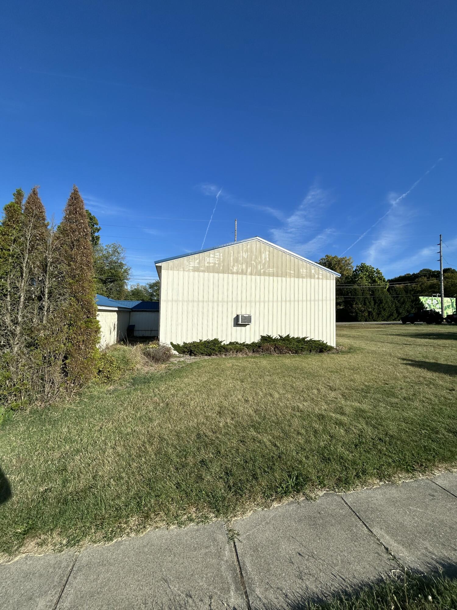 701 S Red Bud Trail Buchanan MI 49107