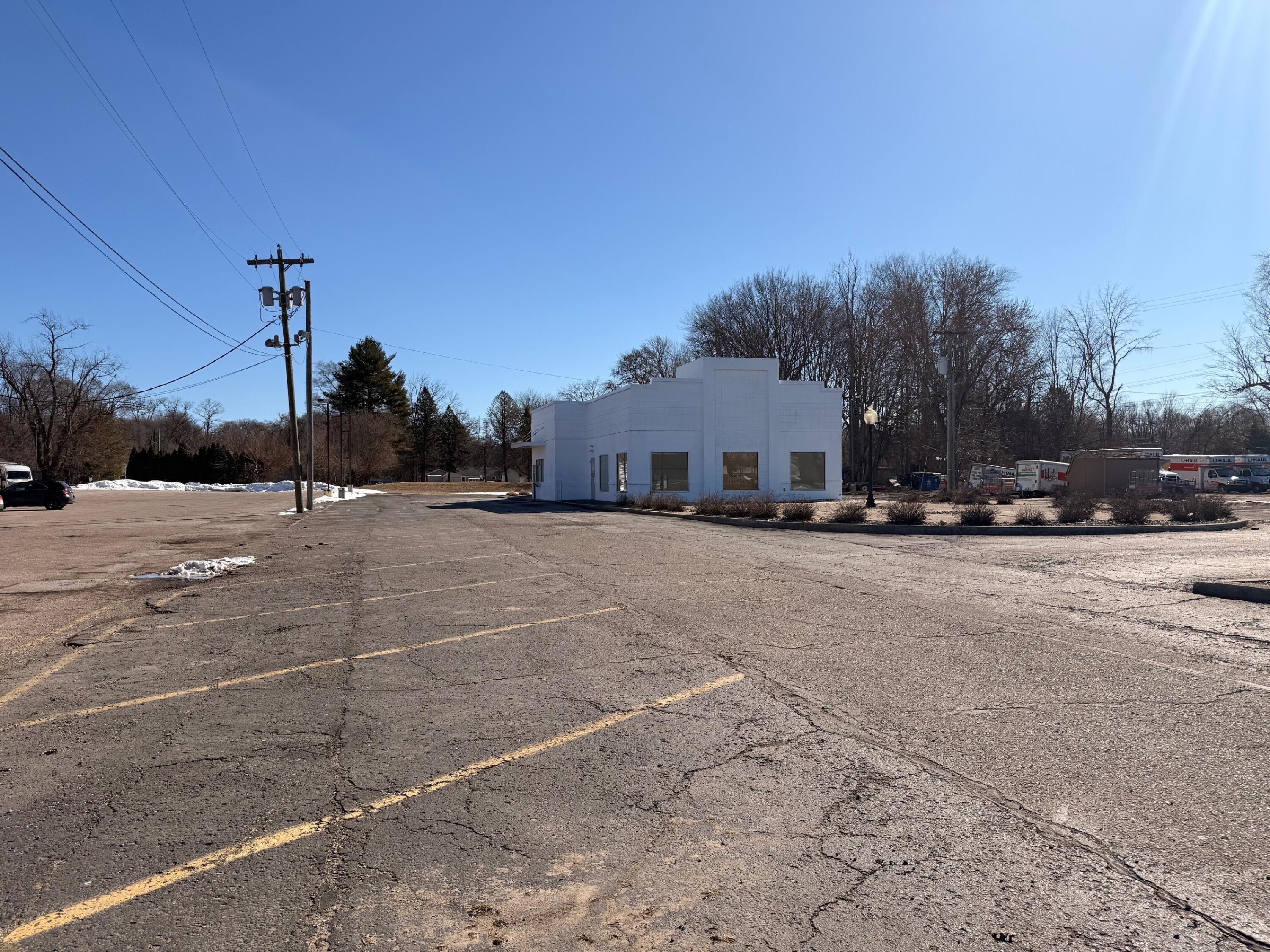 1295 S 11th Street Niles MI 49120