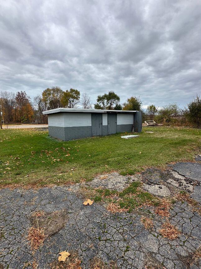 4093 King Drive Sodus MI 49126