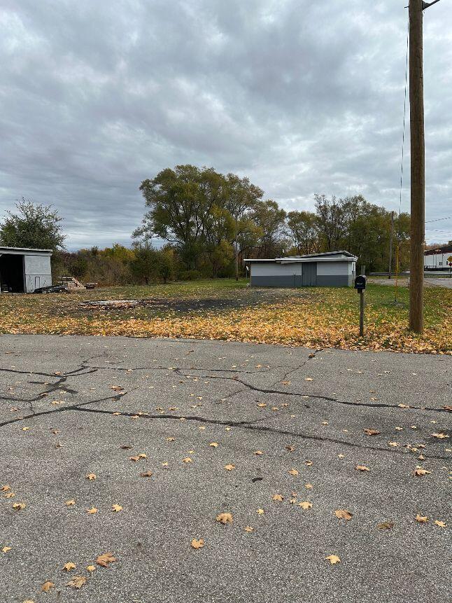 4093 King Drive Sodus MI 49126