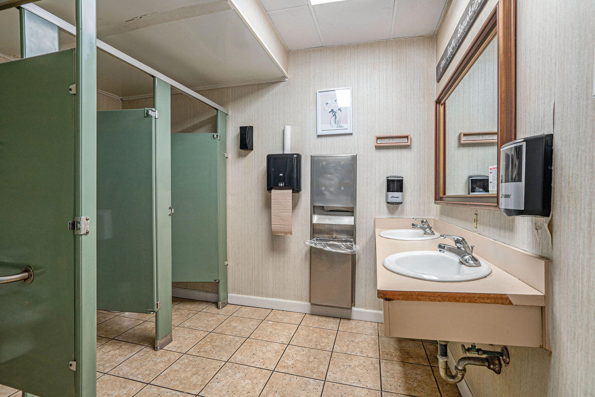 23018 S South Shore Drive Edwardsburg MI 49112