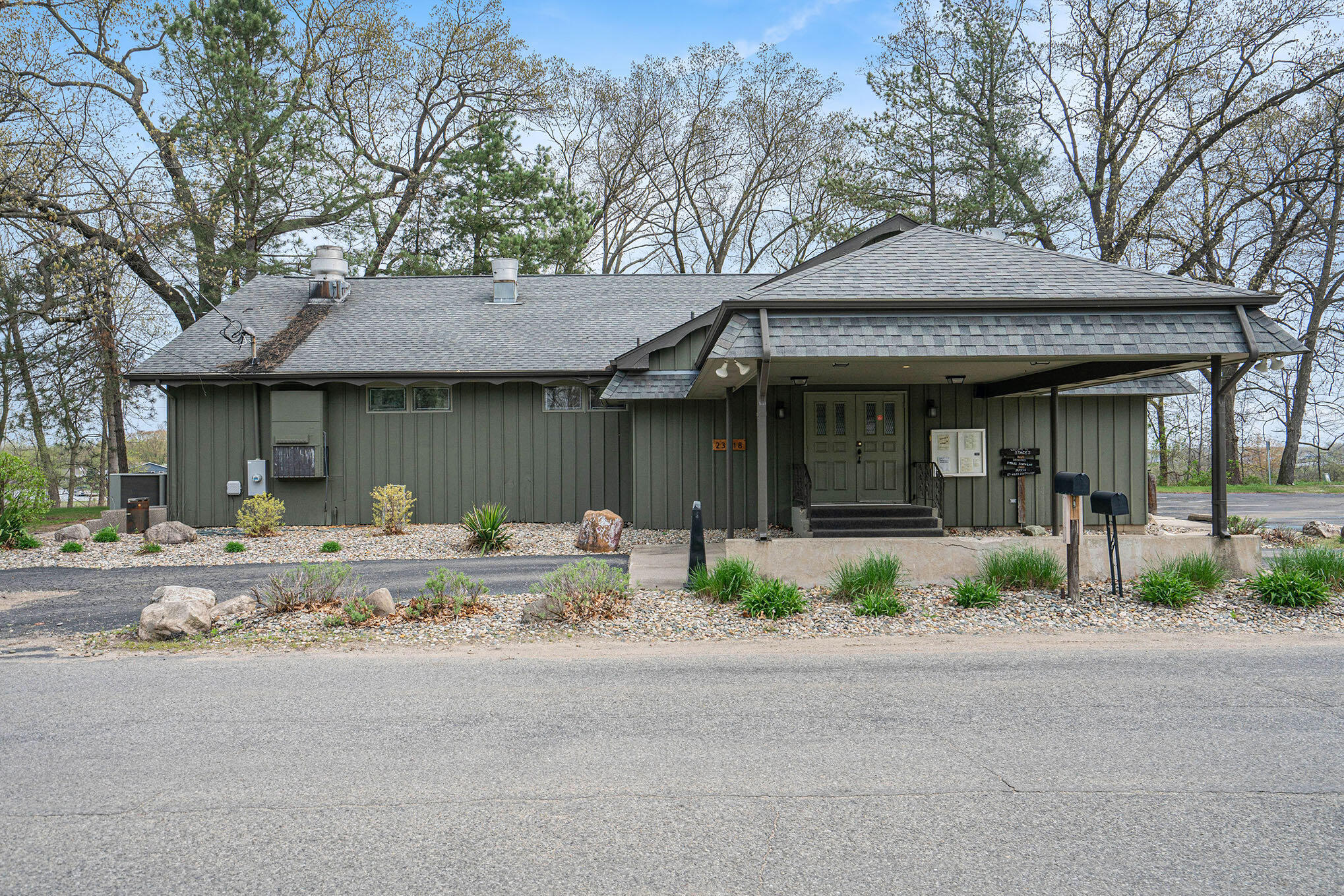23018 S South Shore Drive Edwardsburg MI 49112