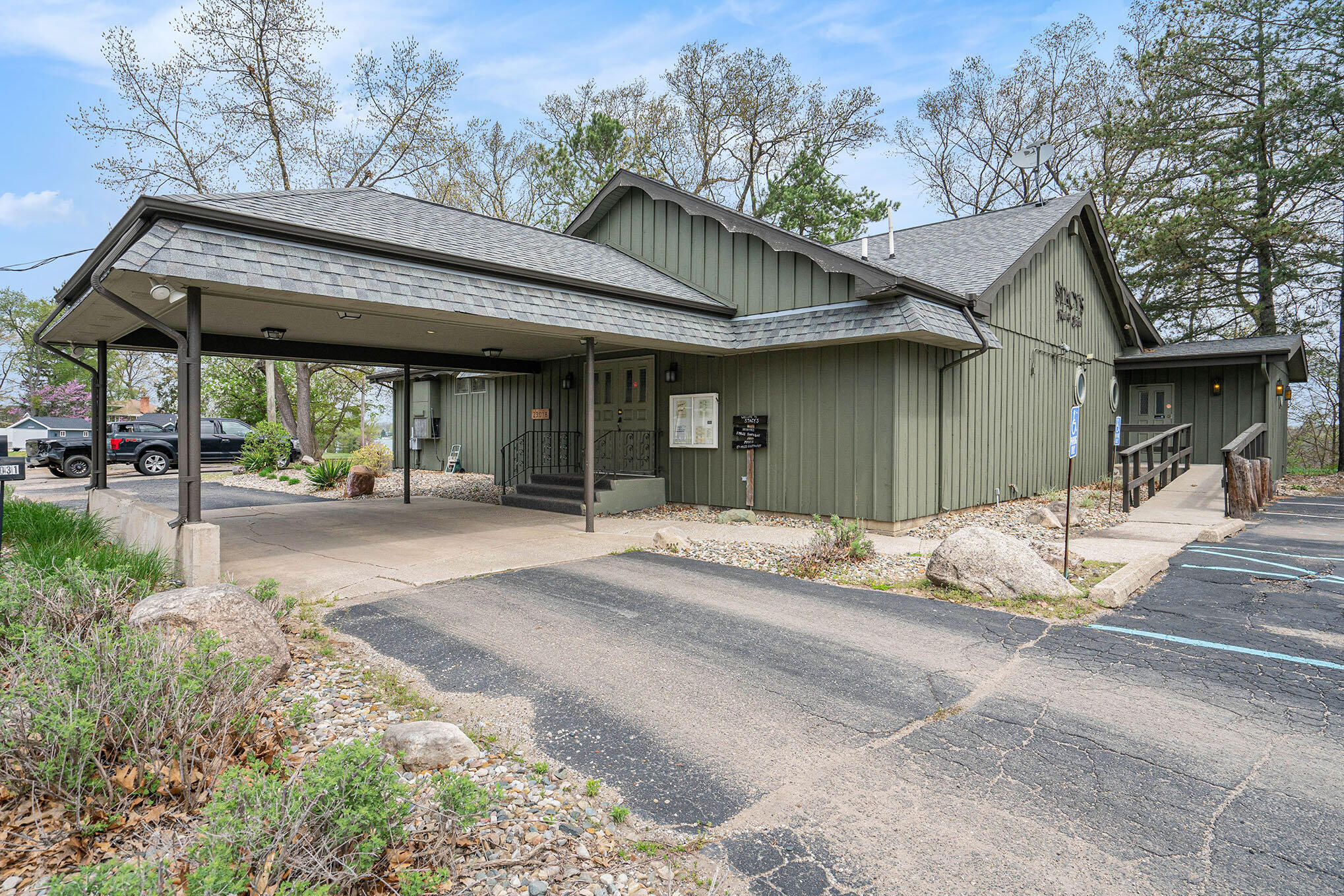 23018 S South Shore Drive Edwardsburg MI 49112