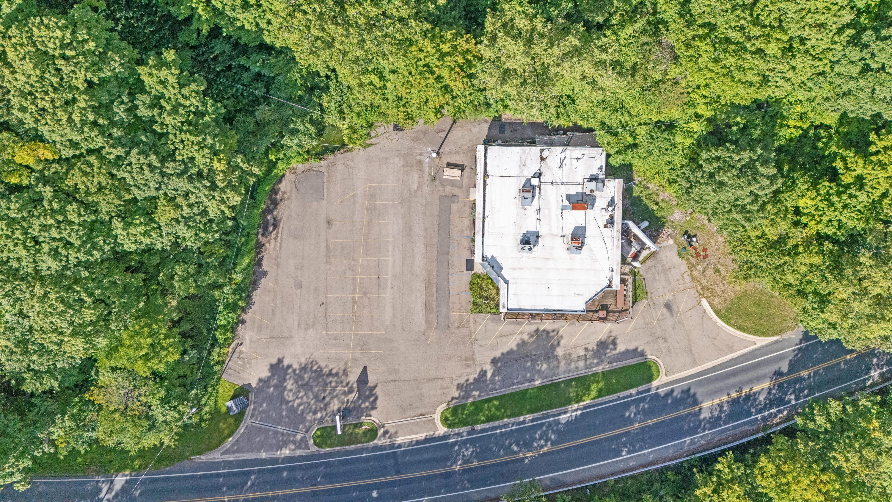 15212 N Red Bud Trail N Buchanan MI 49107