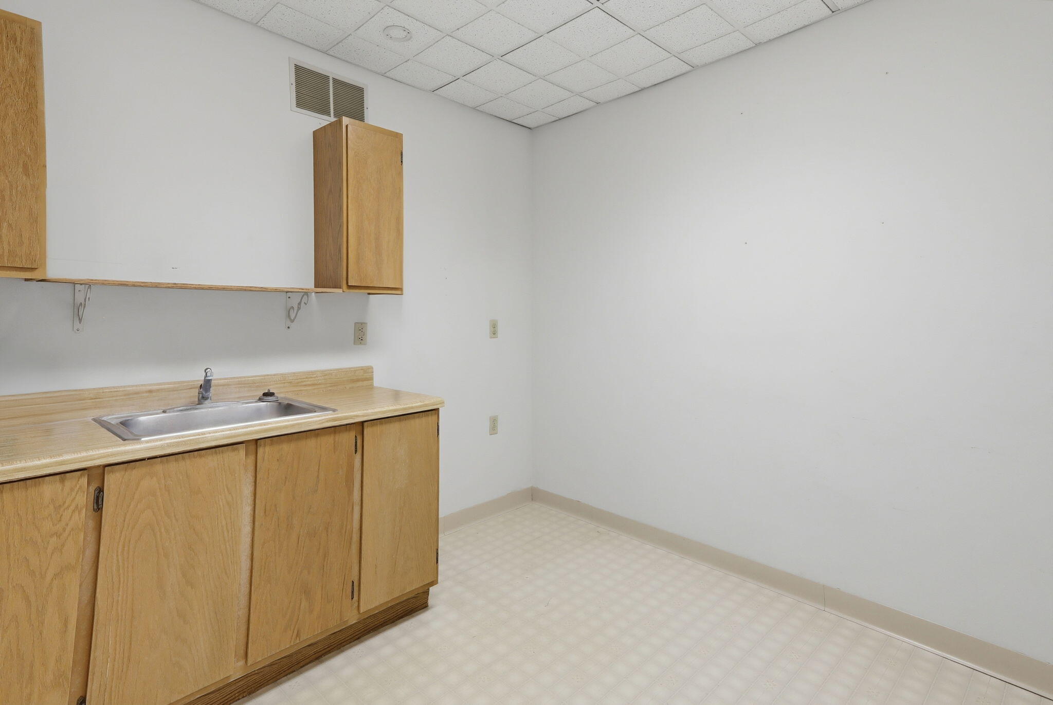 111 Days Avenue Buchanan MI 49107