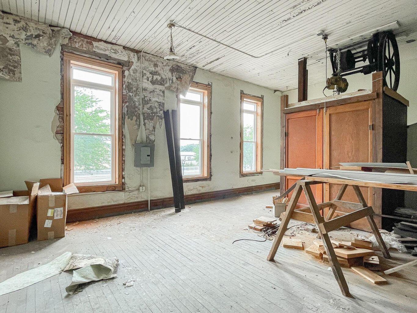145 S Front Street Dowagiac MI 49047