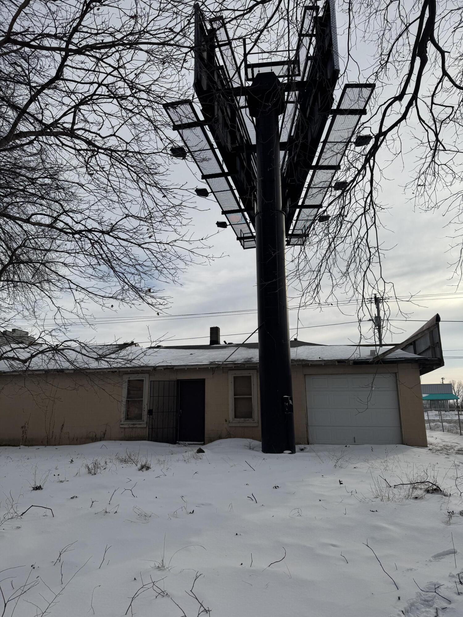 1175 E Napier Avenue Benton Harbor MI 49022