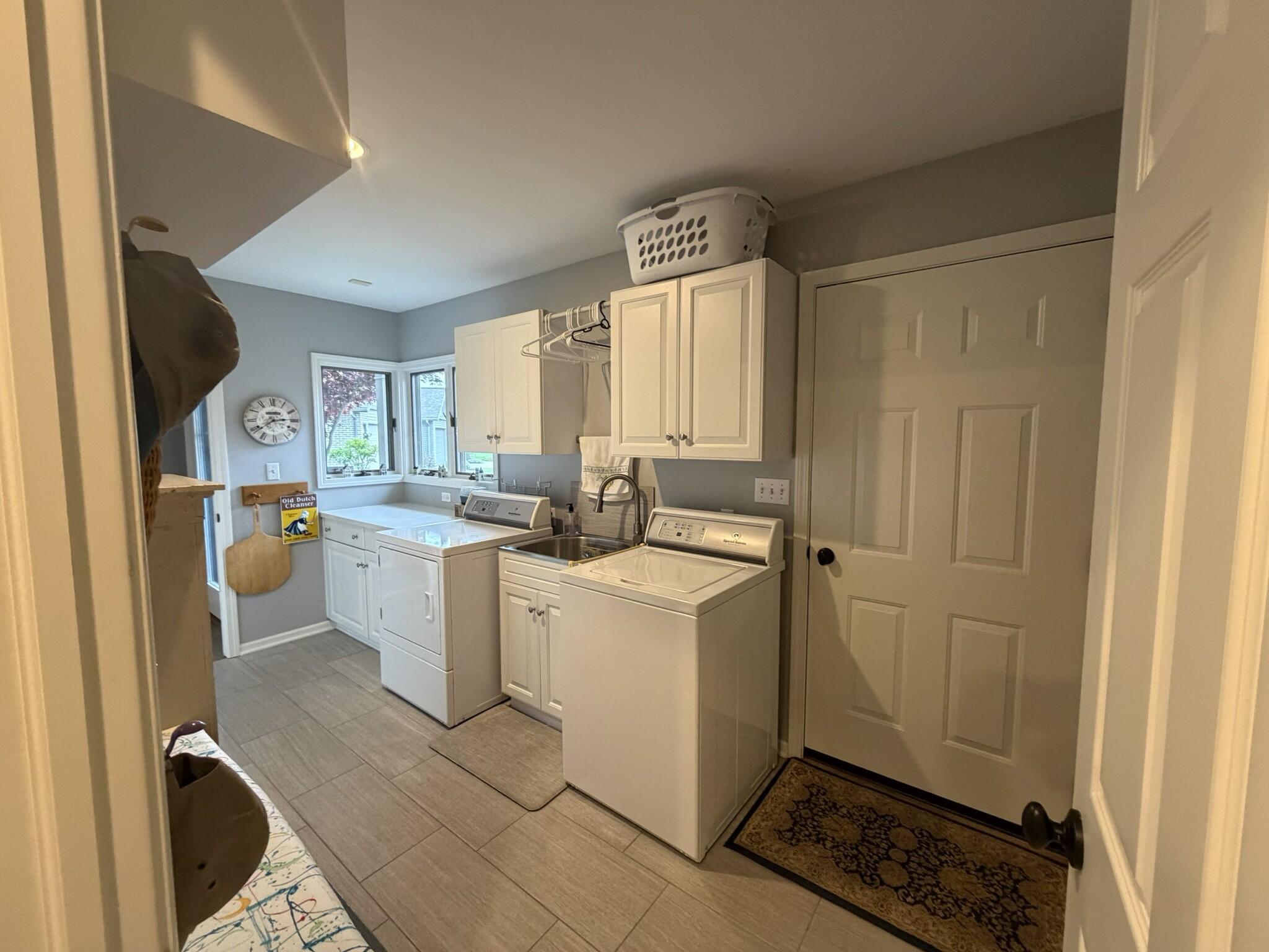 1910 Hidden Oak Court SE Grand Rapids MI 49546