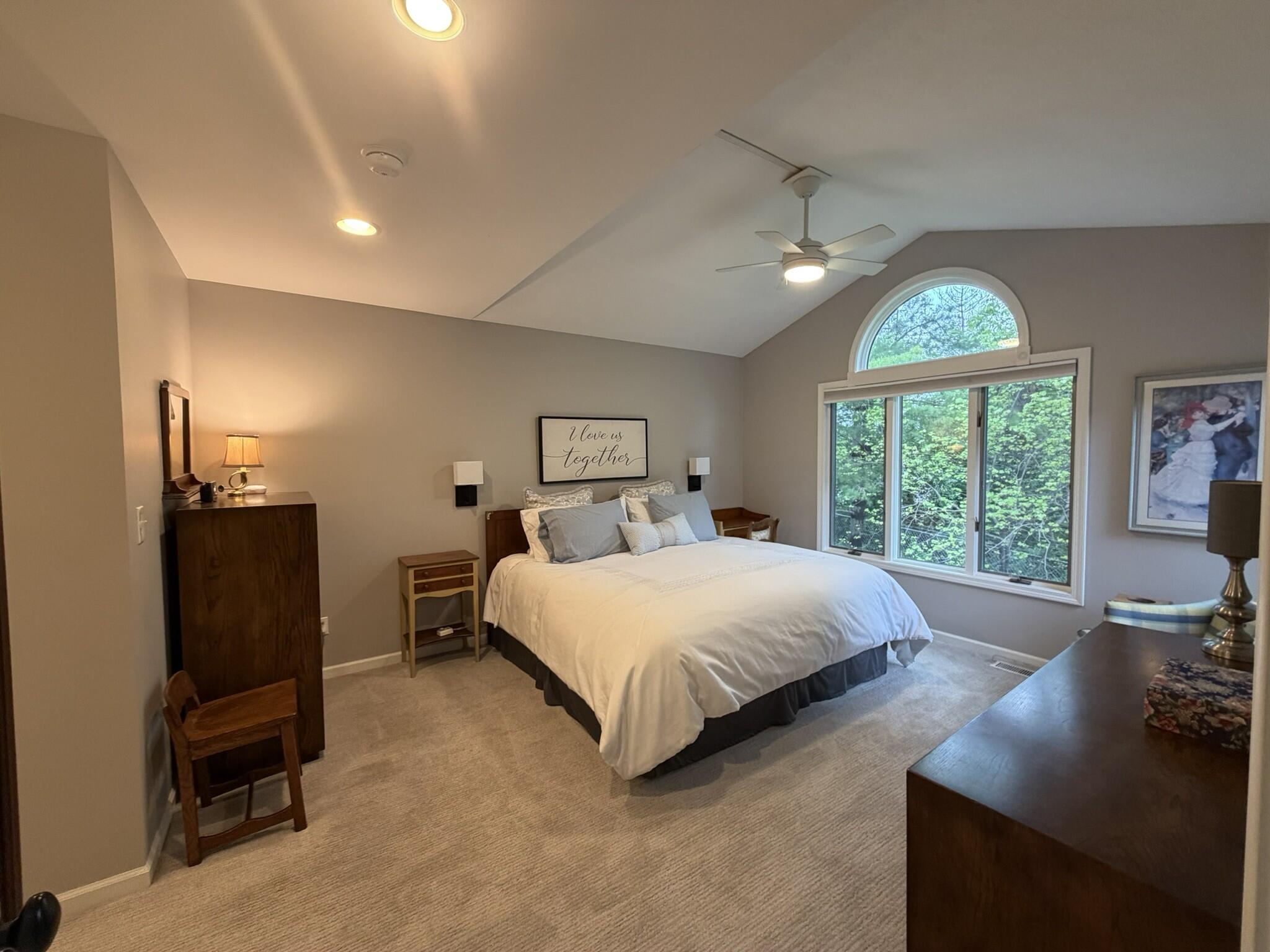 1910 Hidden Oak Court SE Grand Rapids MI 49546