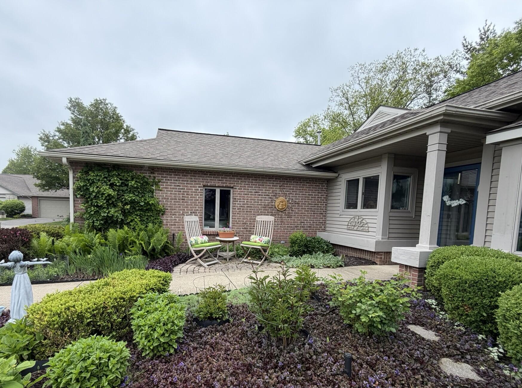 1910 Hidden Oak Court SE Grand Rapids MI 49546