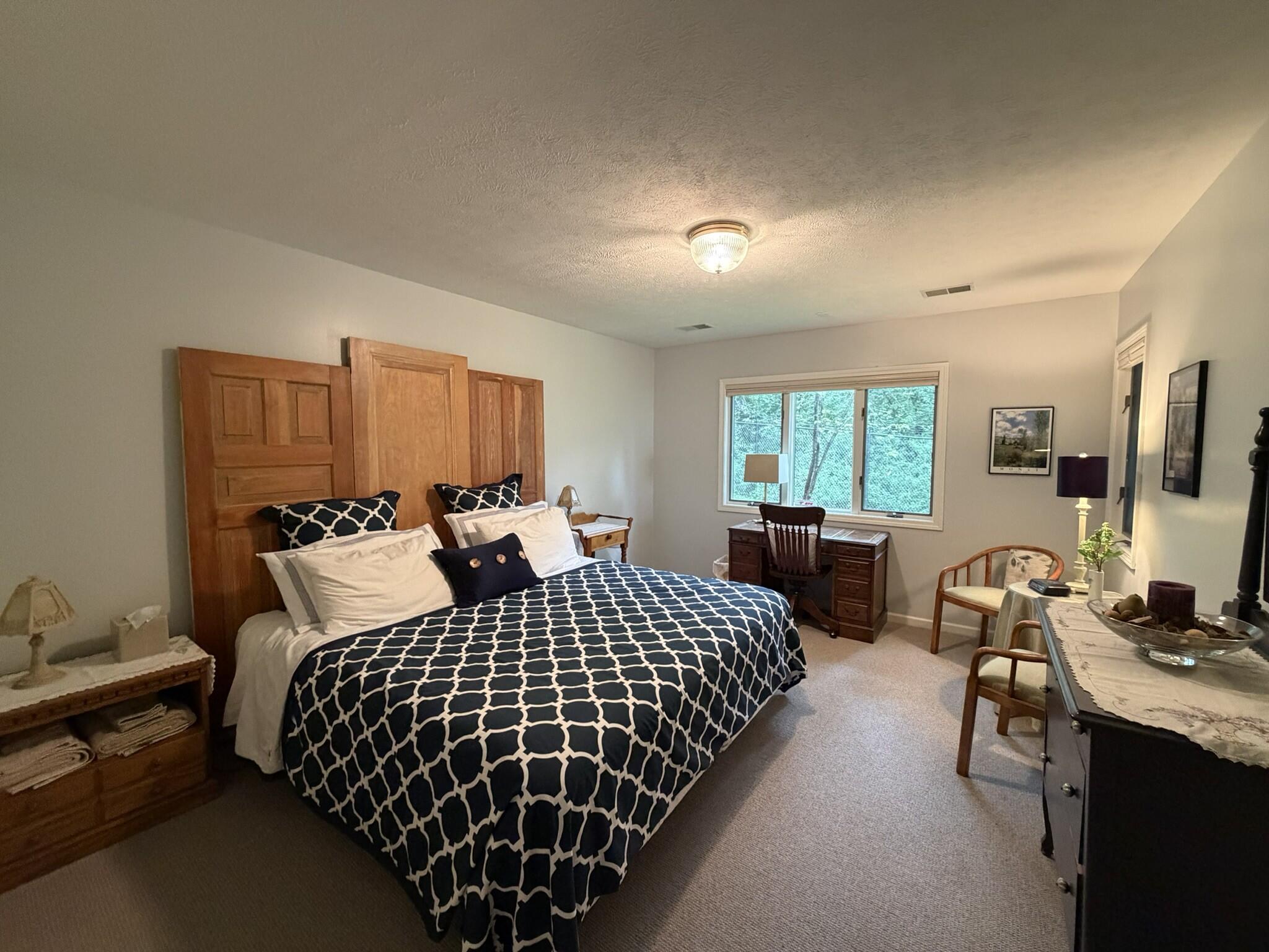 1910 Hidden Oak Court SE Grand Rapids MI 49546