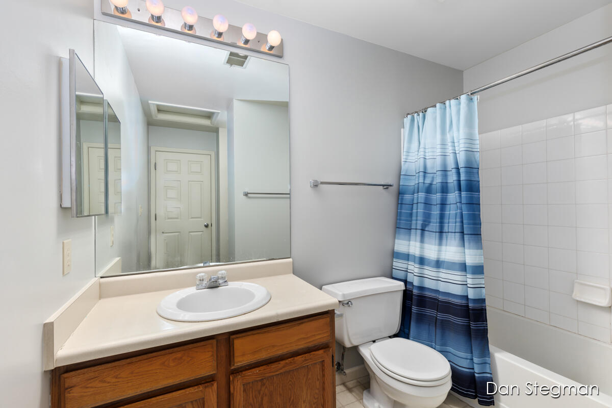 3116 Windcrest Court NE Grand Rapids MI 49525