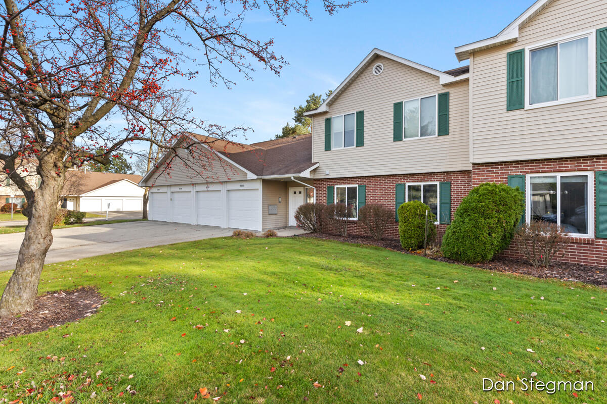 3116 Windcrest Court NE Grand Rapids MI 49525