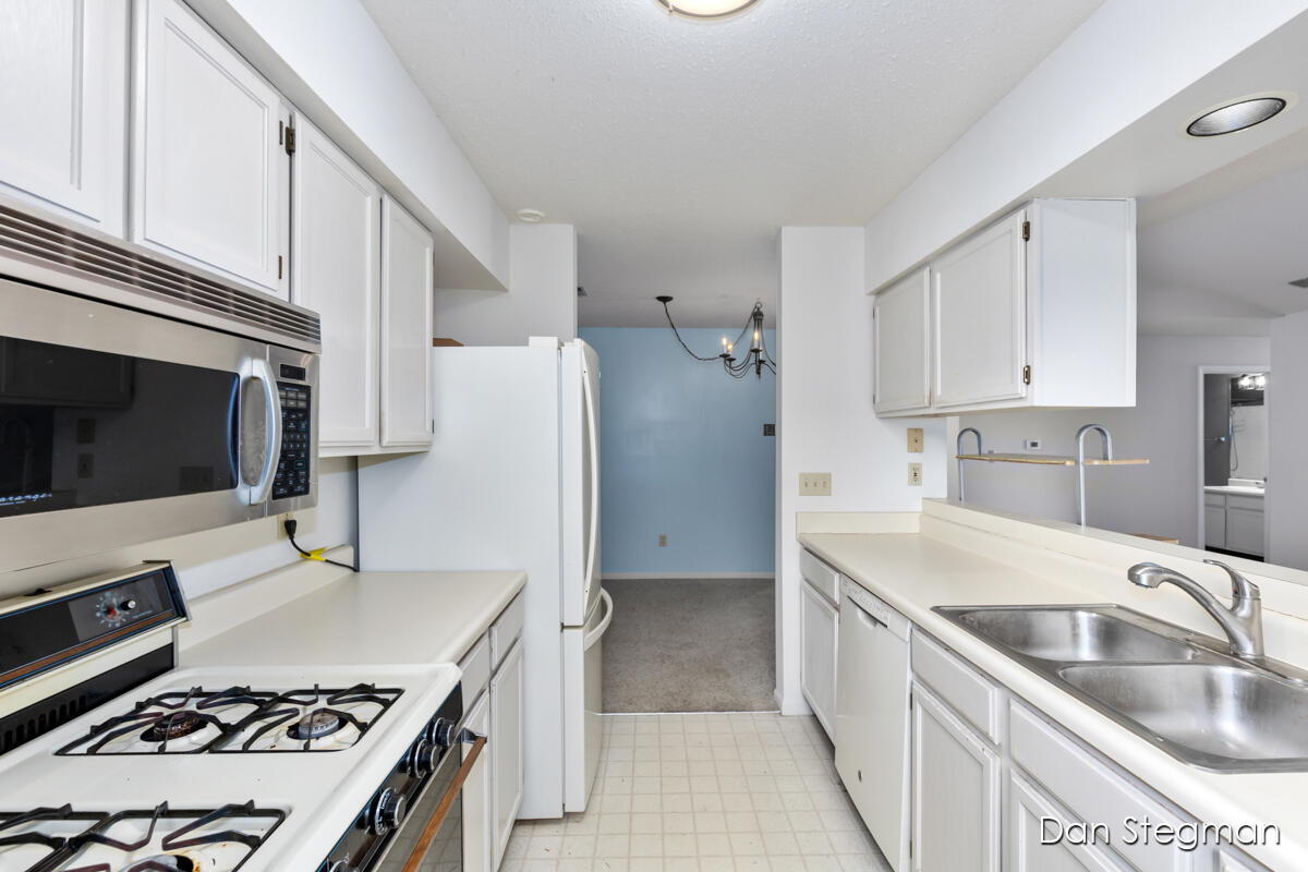 3116 Windcrest Court NE Grand Rapids MI 49525