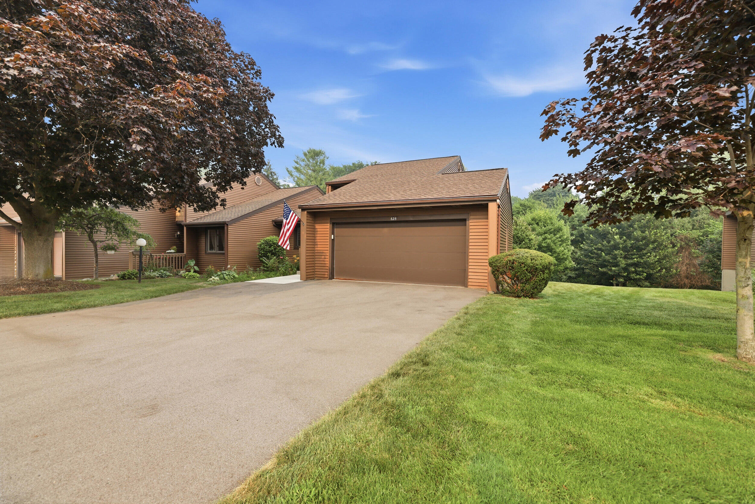 625 Maple Creek Drive Holland MI 49423