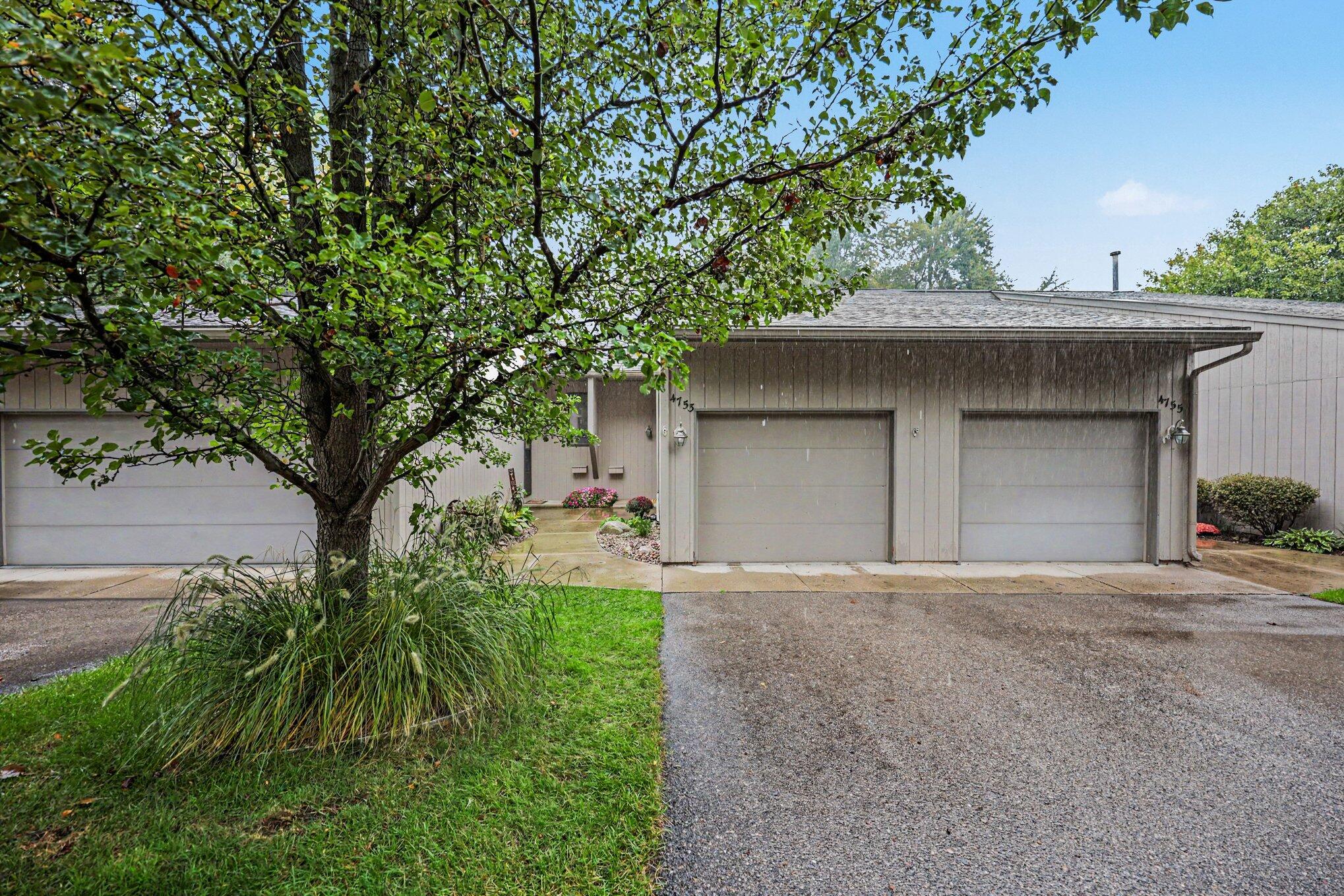 4753 Rockvalley Drive NE Grand Rapids MI 49525