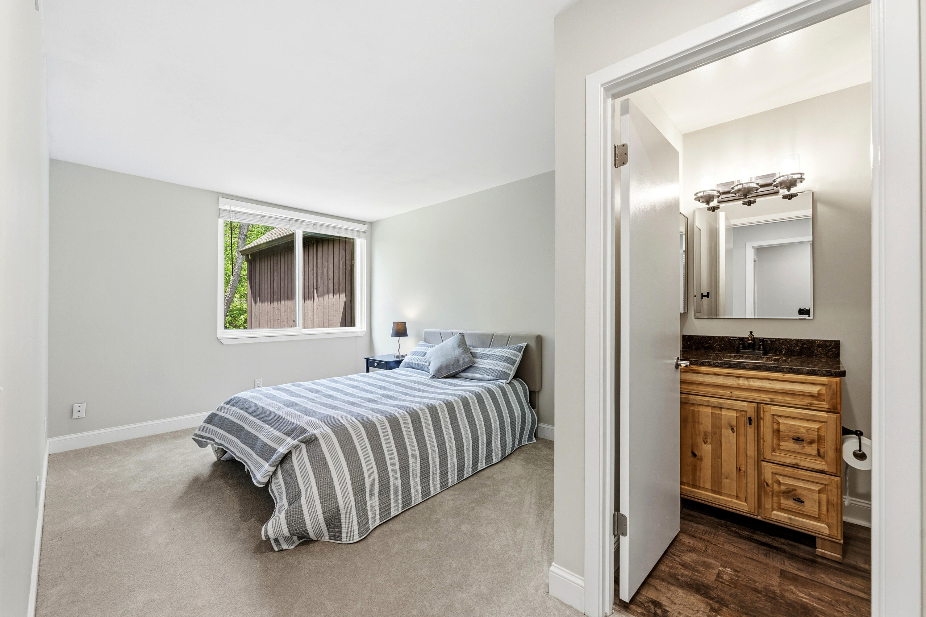 245 Ballantrae Court Kalamazoo MI 49006