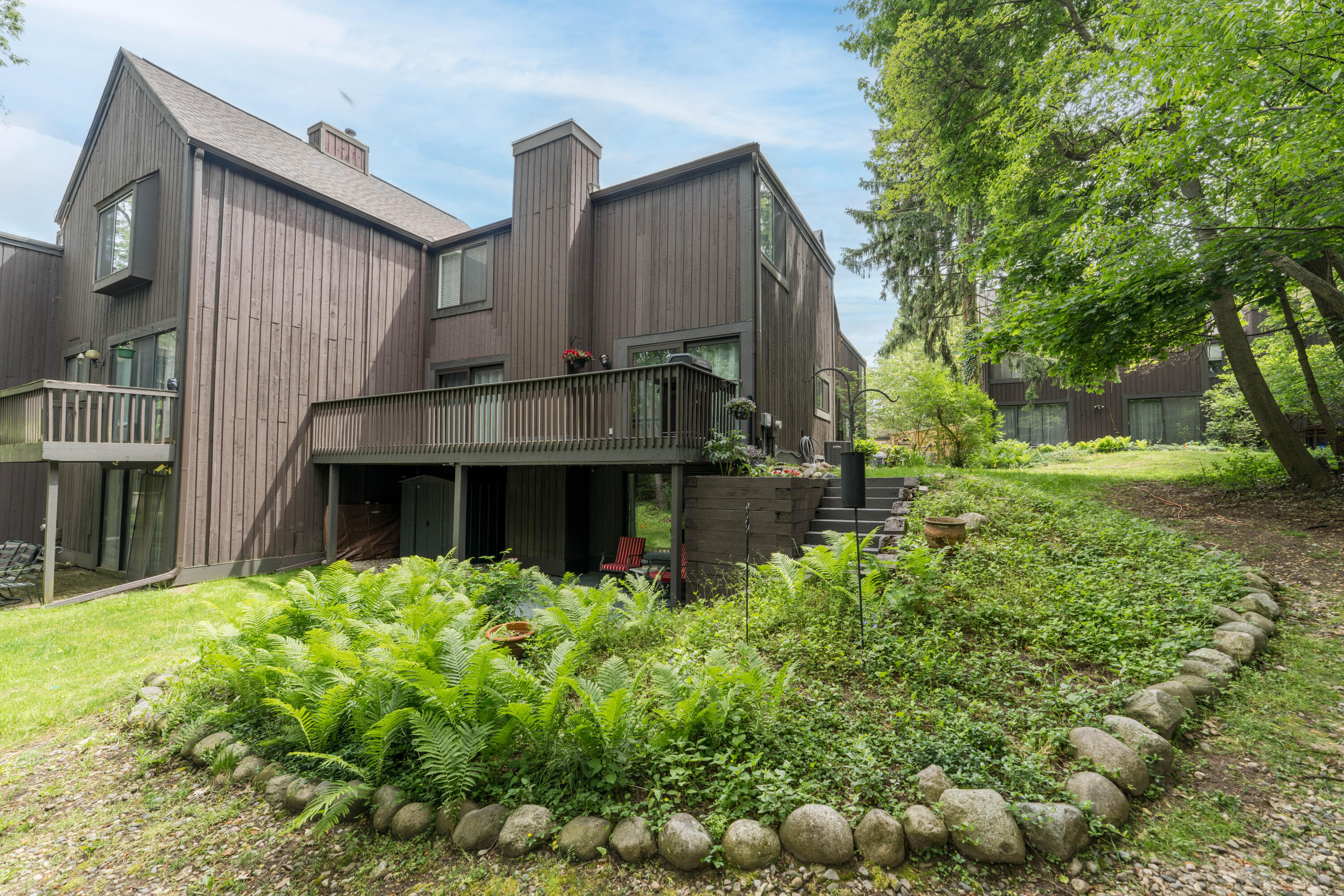 245 Ballantrae Court Kalamazoo MI 49006